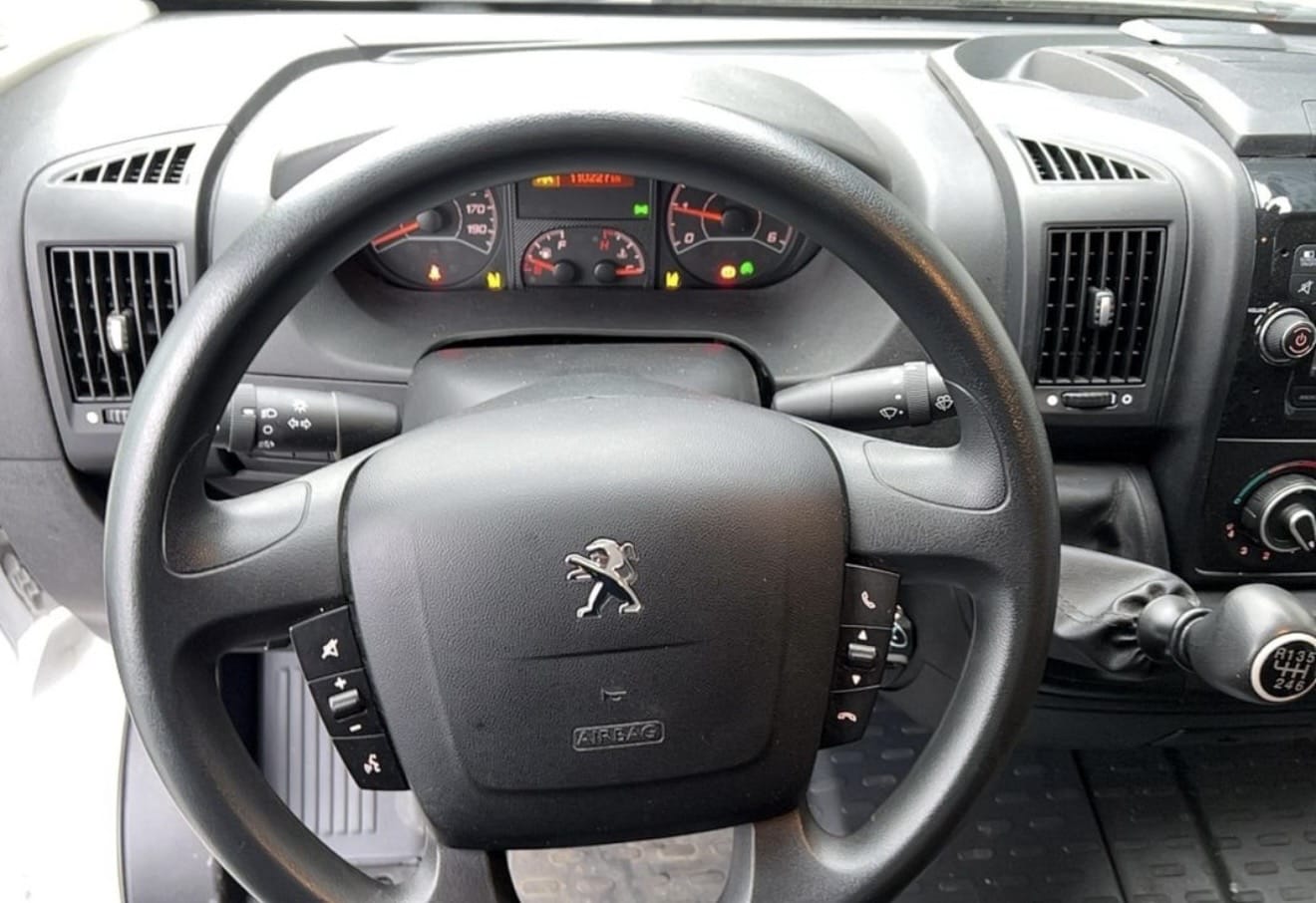 Peugeot Boxer avec Audio Bluetooth