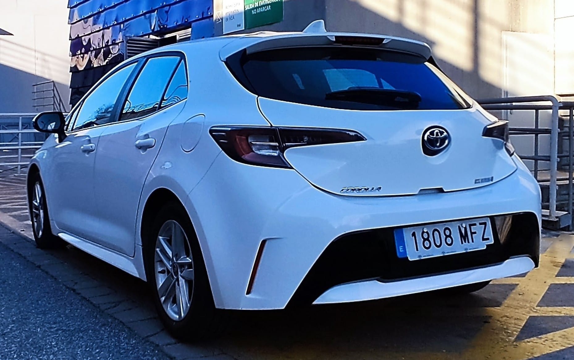 Toyota Corolla Híbrido avec GPS