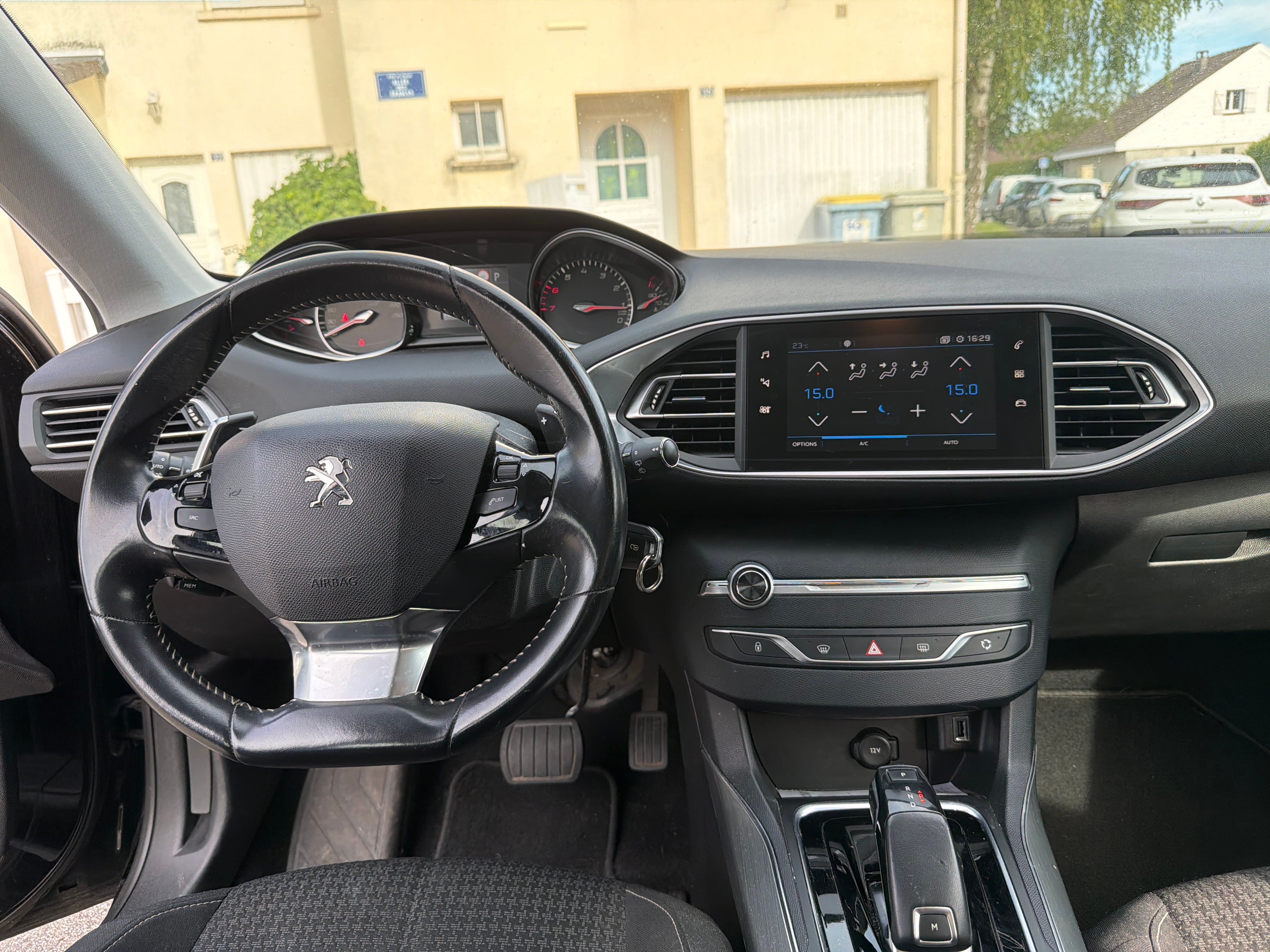 Peugeot 308 avec Régulateur de vitesse