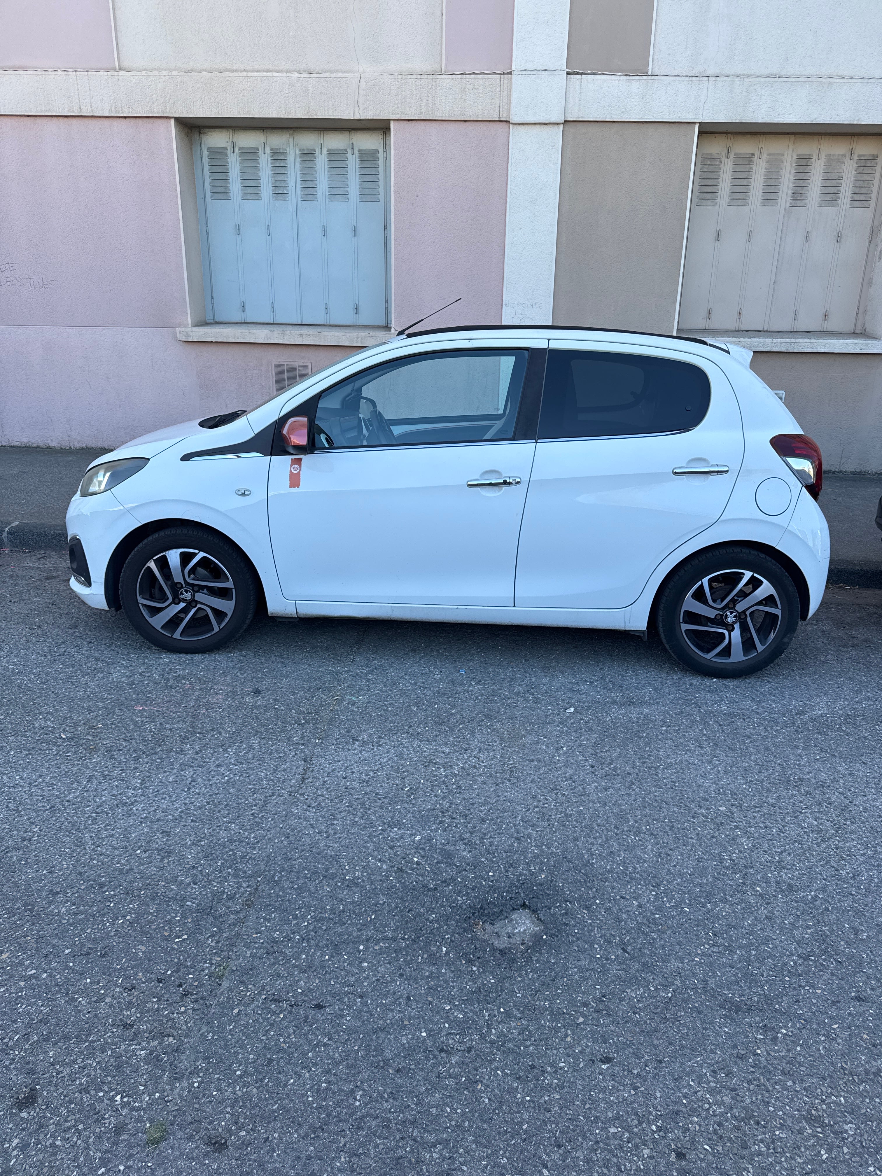 Peugeot 108 avec Climatisation