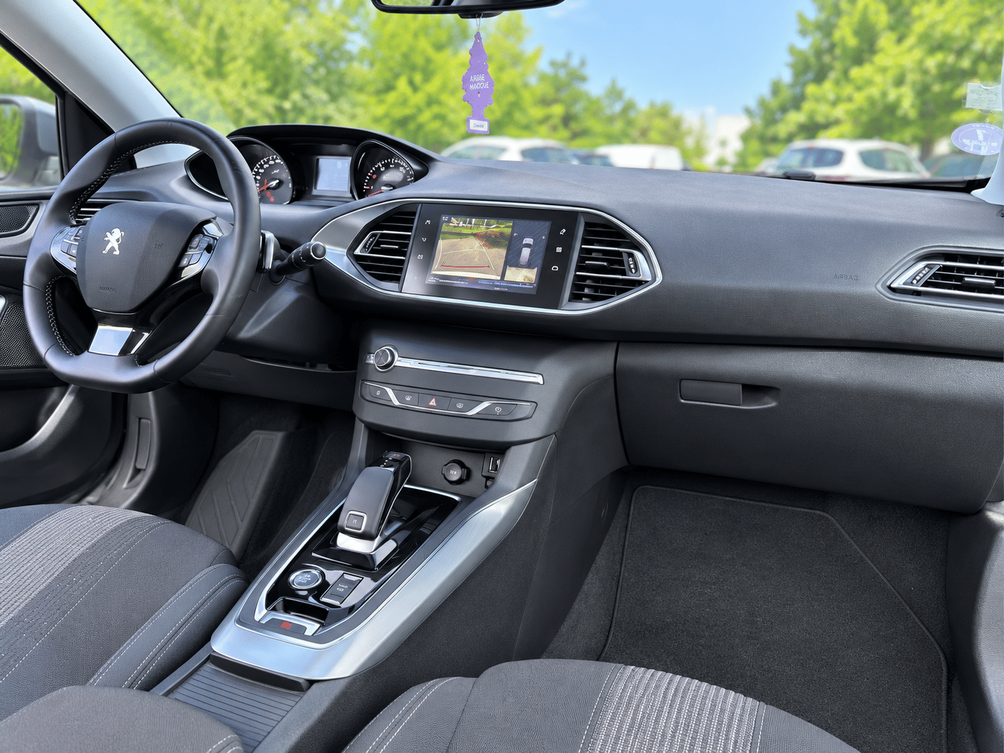 Peugeot 308 avec GPS