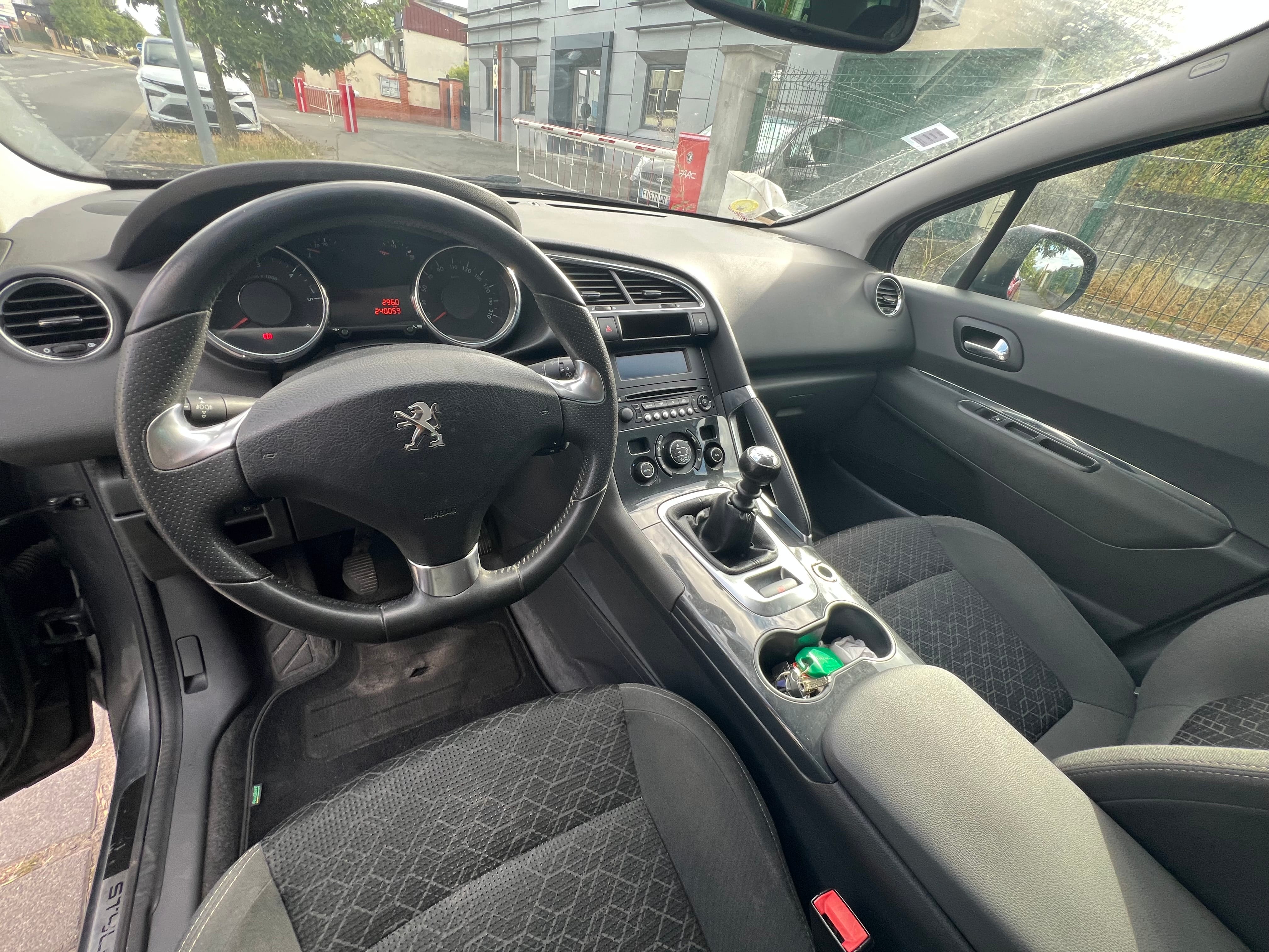 Peugeot 3008 avec GPS
