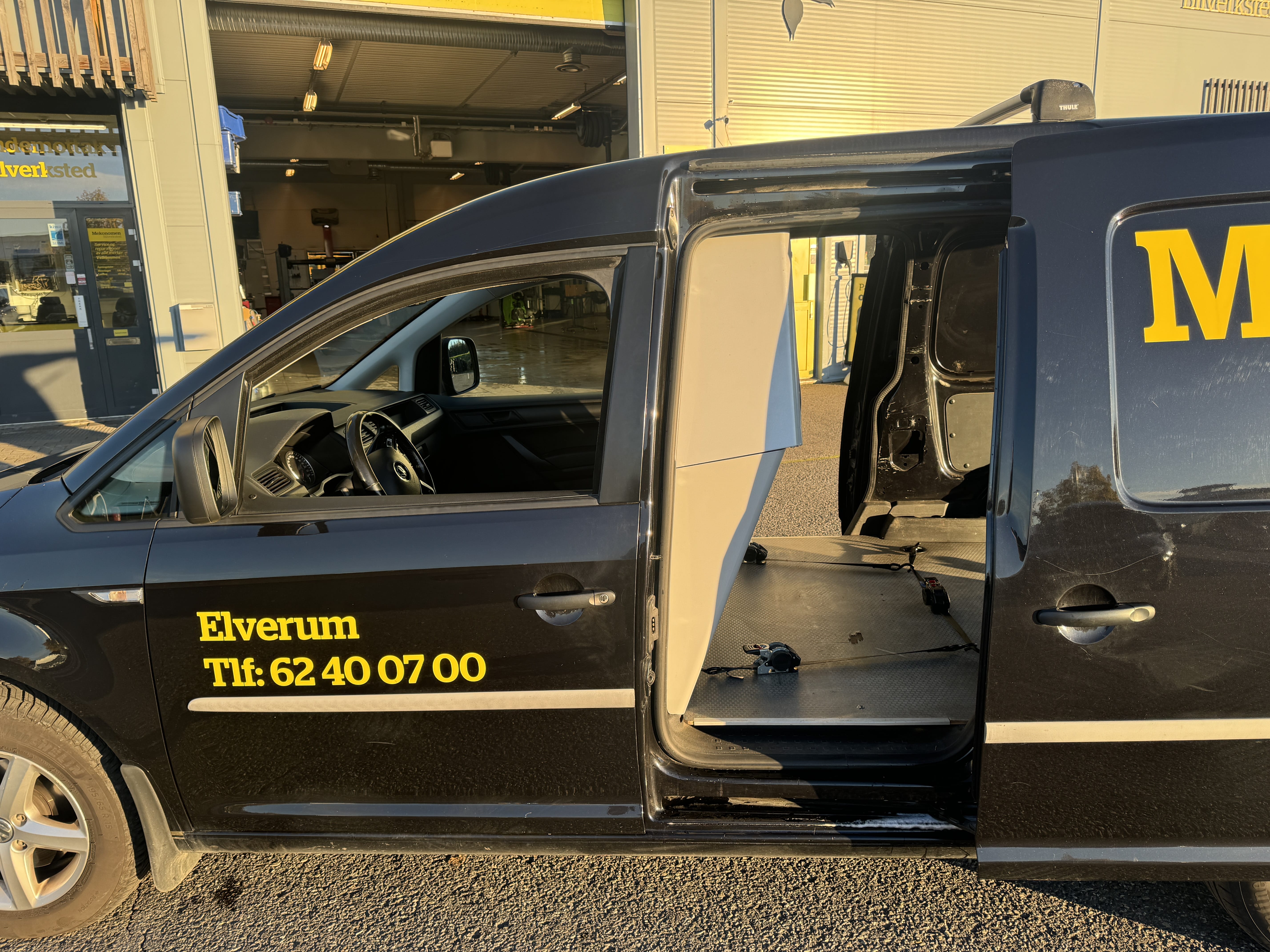 Volkswagen Caddy Varebil med Vinterdekk