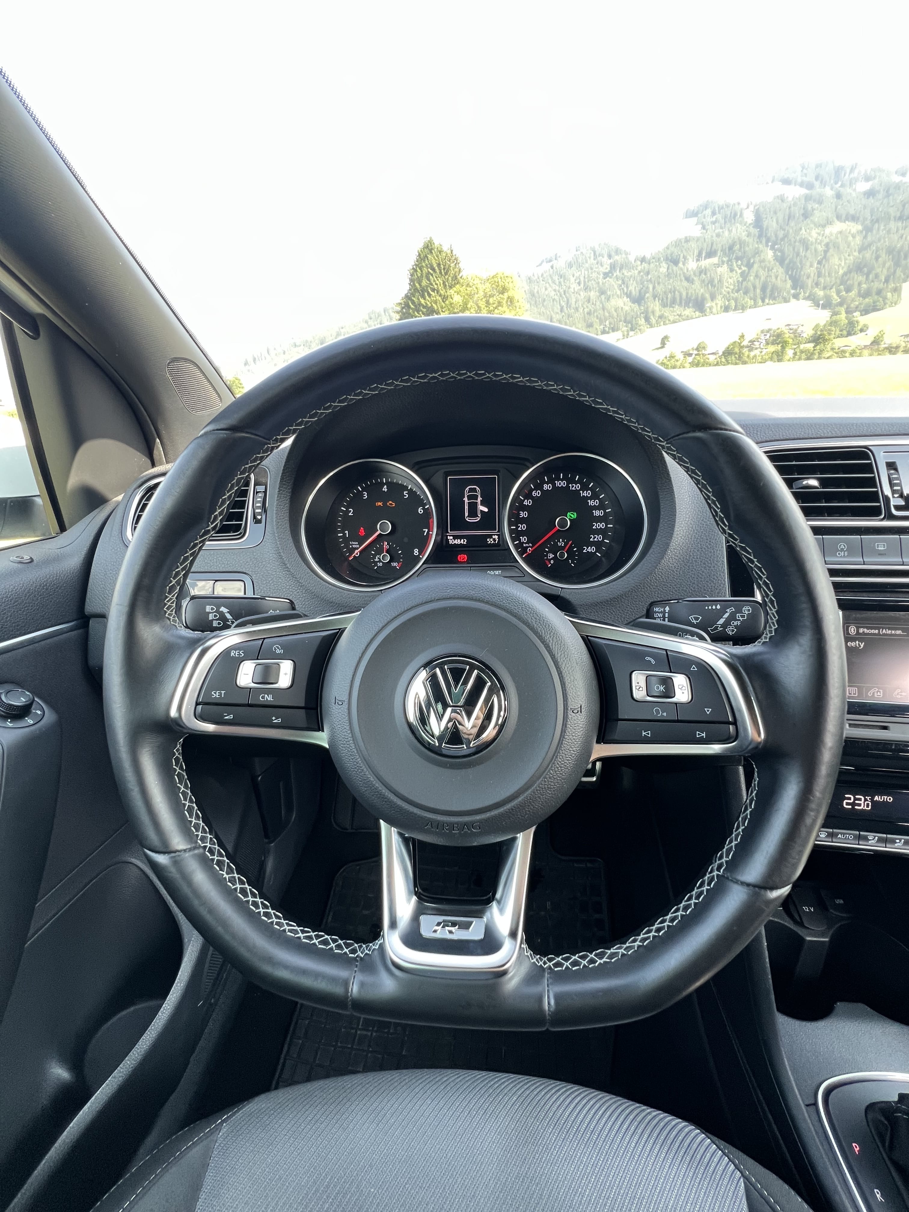 Volkswagen Polo R-Line 1.2 TSI mit Audio-/iPod-Zugang