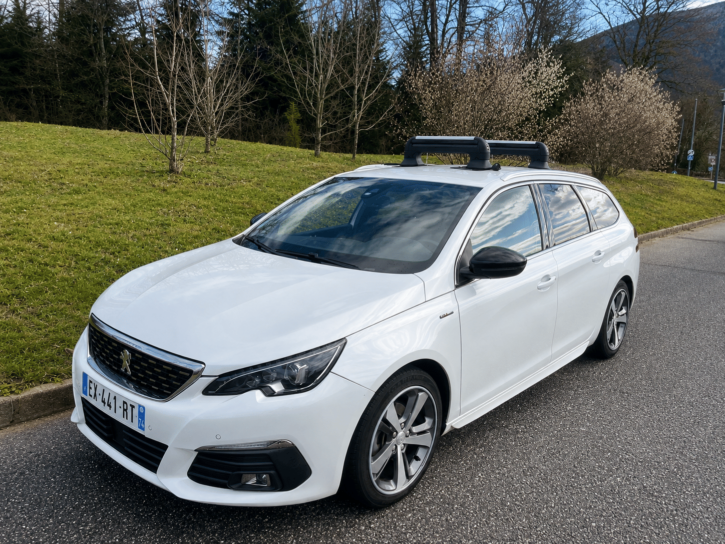 Peugeot 308 SW Break avec Apple CarPlay