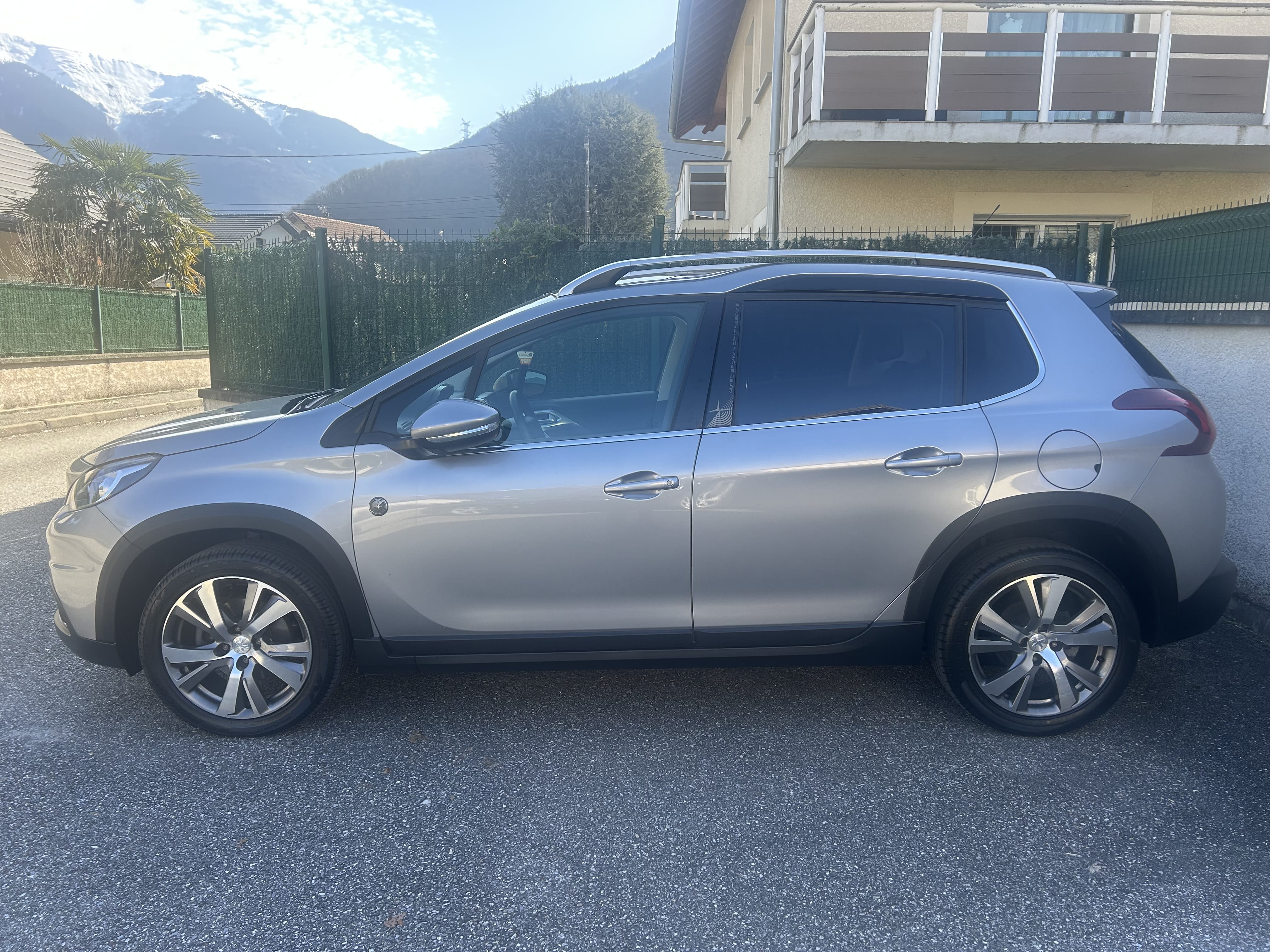 Peugeot 2008 avec Climatisation