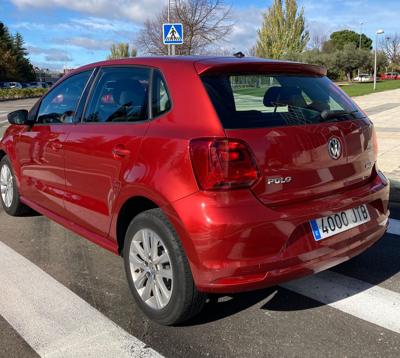 Volkswagen Polo TSI Red avec Climatisation