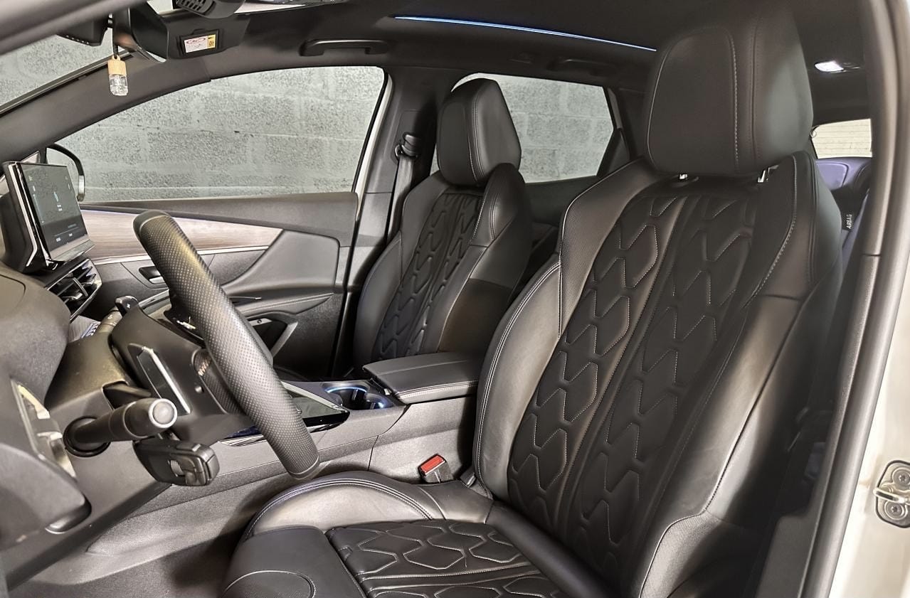 Peugeot 3008 avec GPS