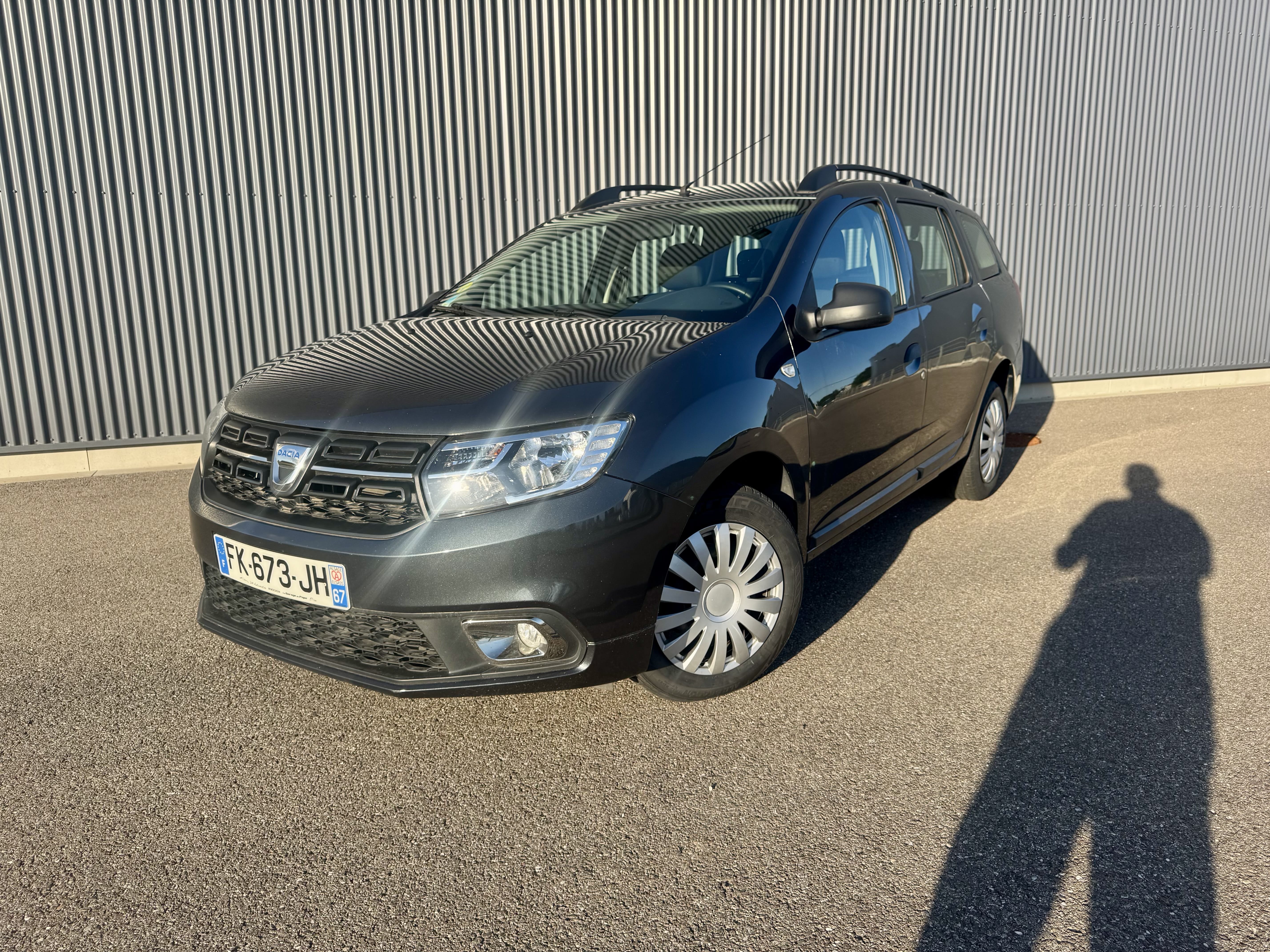 Dacia Logan MCV DIESEL familial grand coffre 1.5 DCI 95 Break pneus hivers, 2019, Diesel