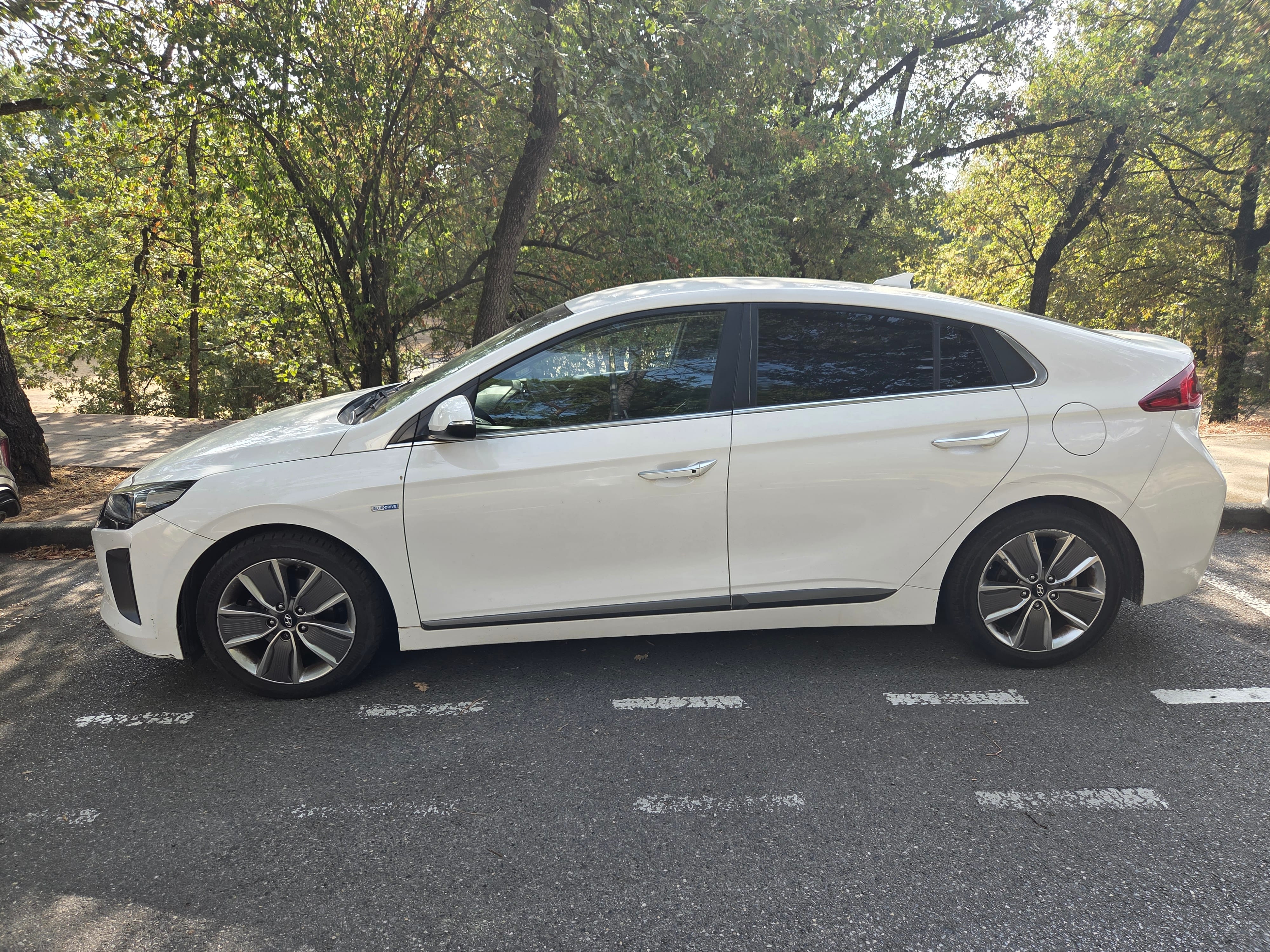 Hyundai Ioniq avec Climatisation