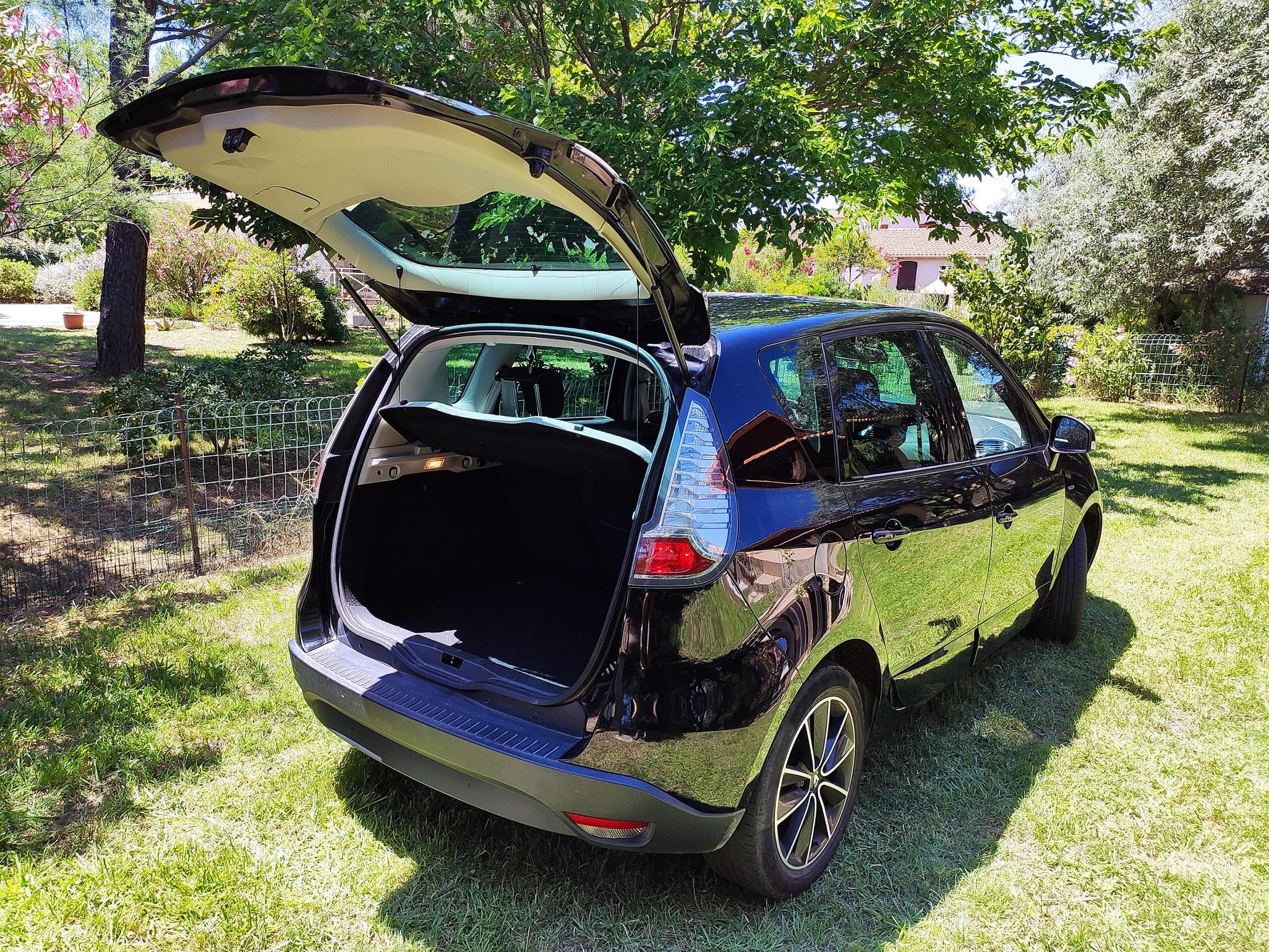 Renault Scenic 1.6 DCI avec GPS
