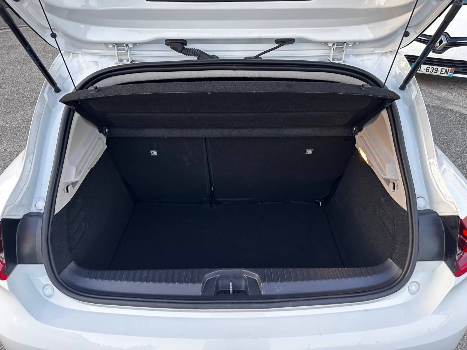 Renault Clio avec Autoradio
