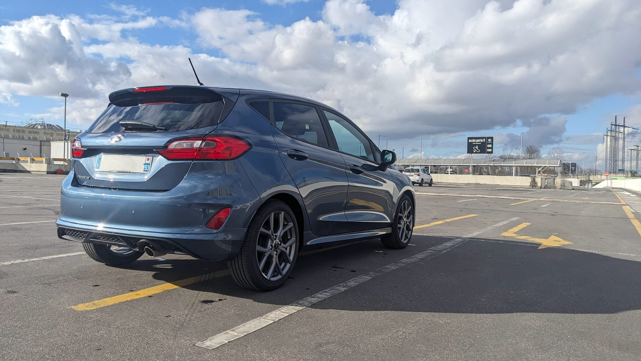 Ford Fiesta Essence/Éthanol avec GPS