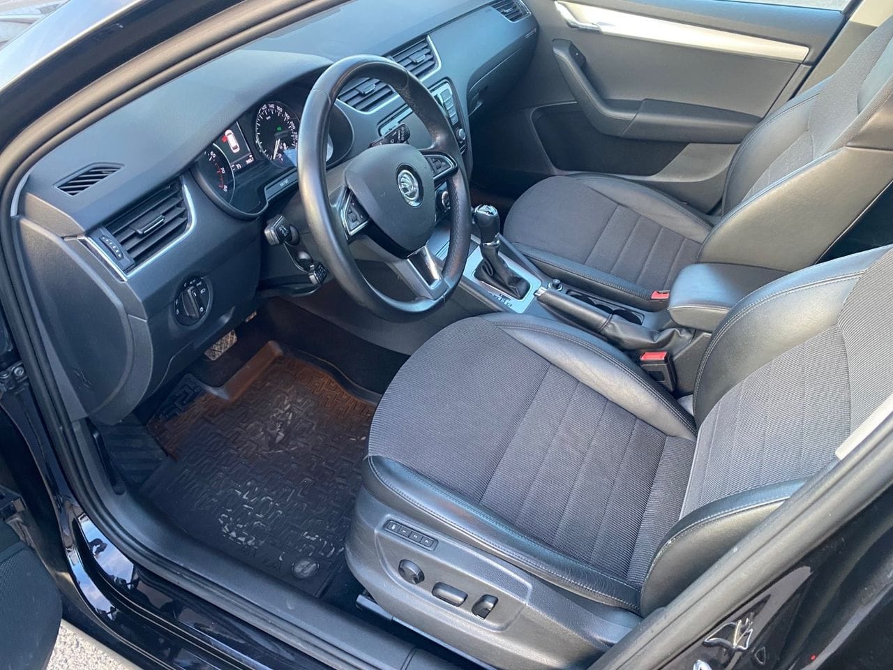 Skoda Octavia 1,8TFSI med GPS