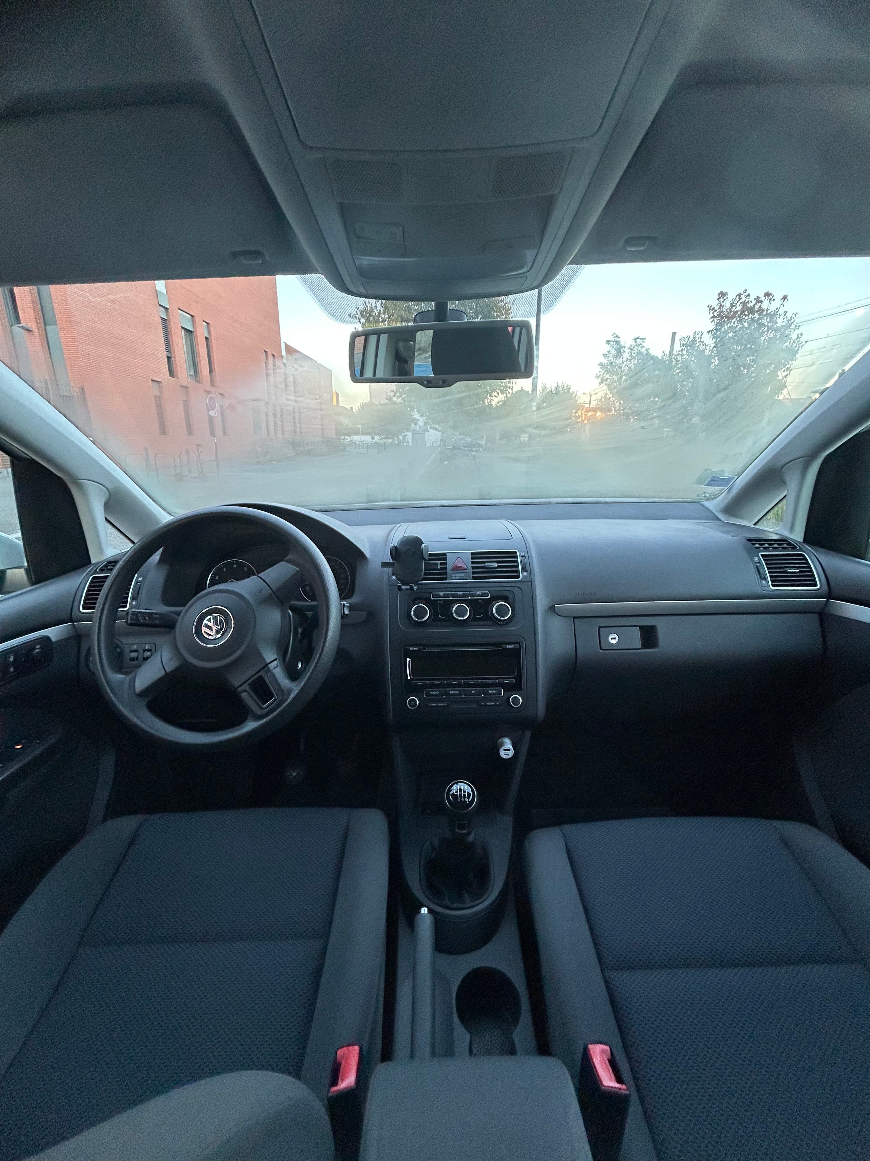 Volkswagen Touran avec Siège bébé