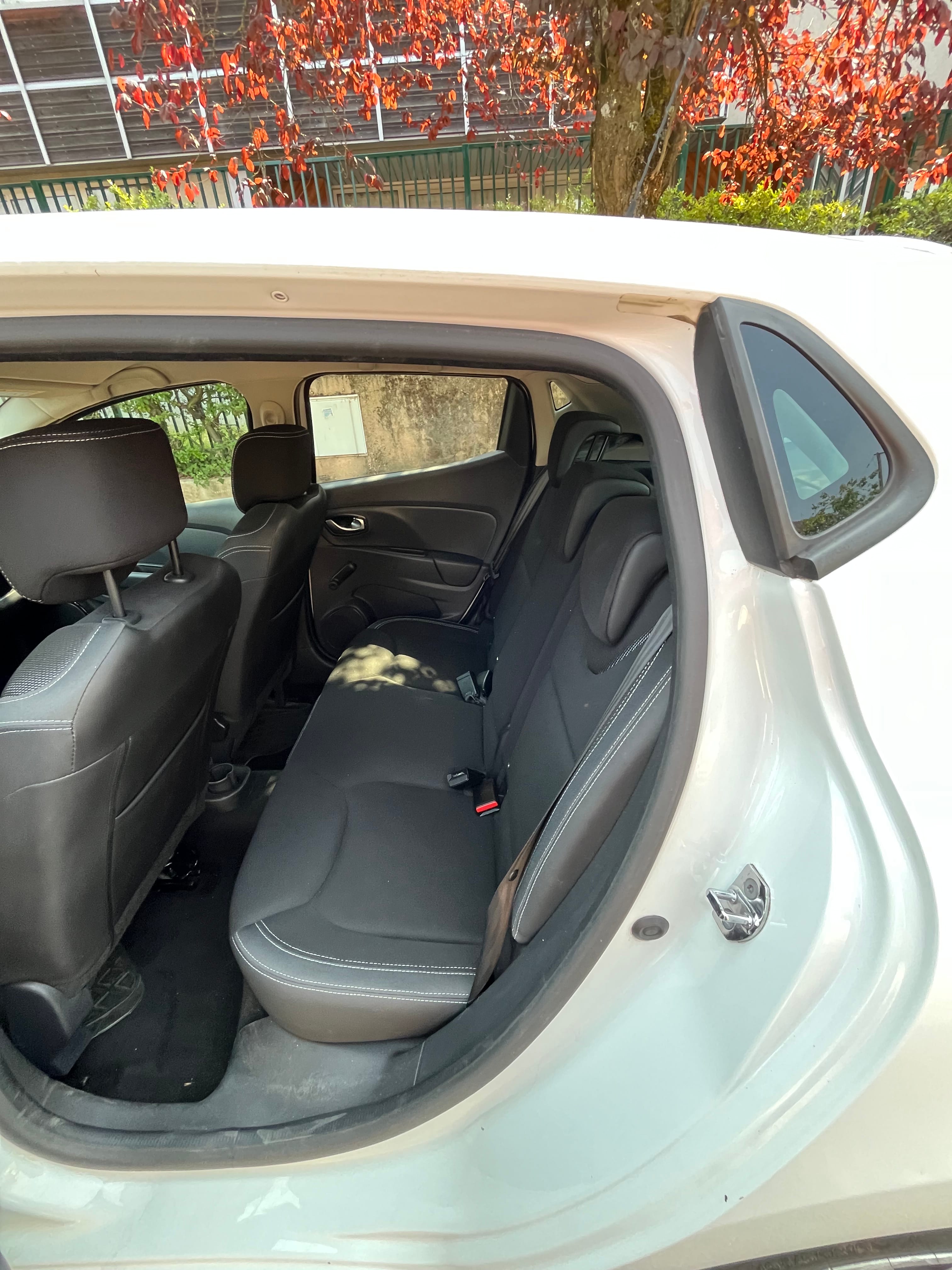 Renault Clio 4 . 90ch  essence avec Port USB