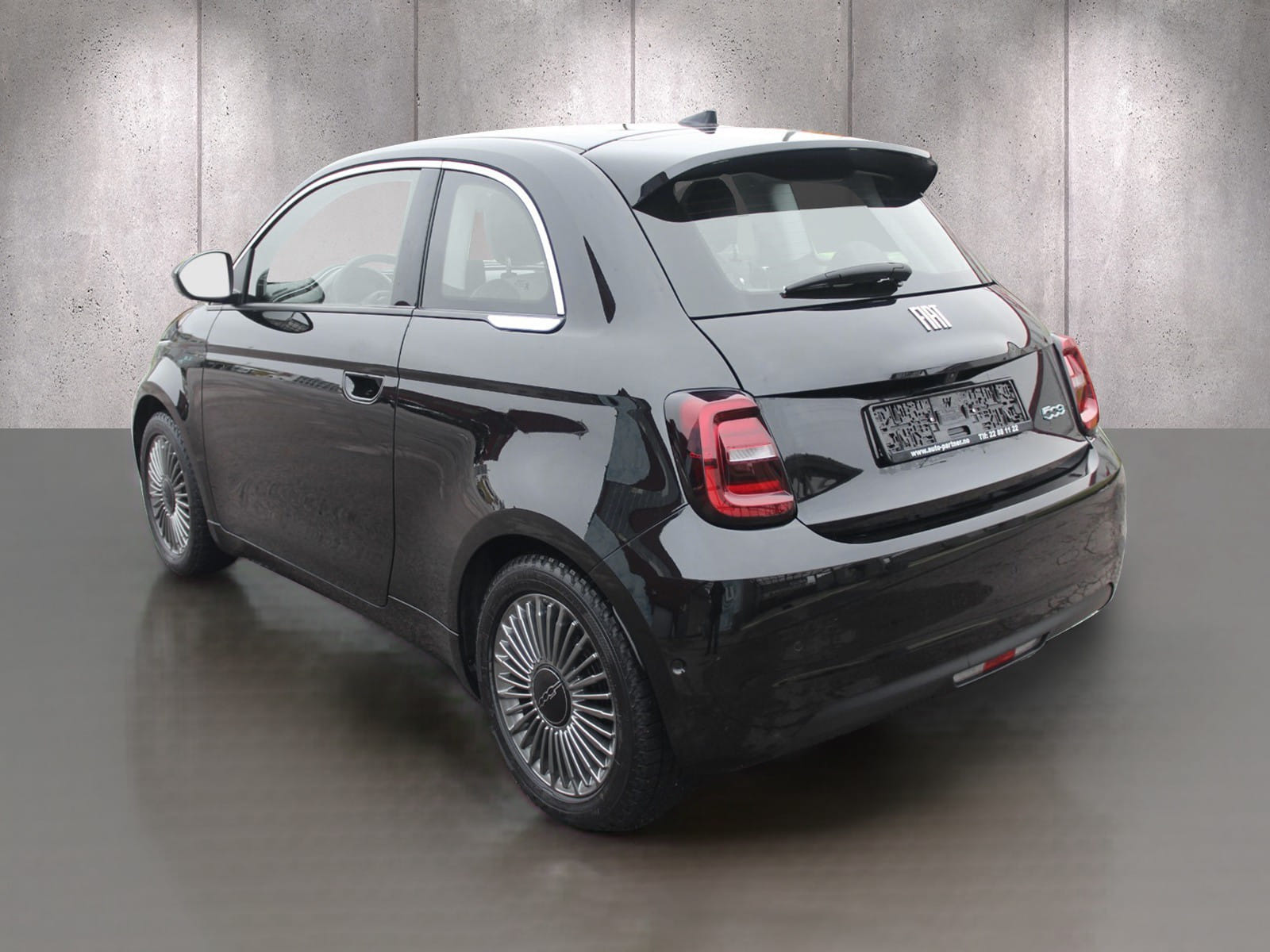 Fiat 500e mit Rückfahrkamera