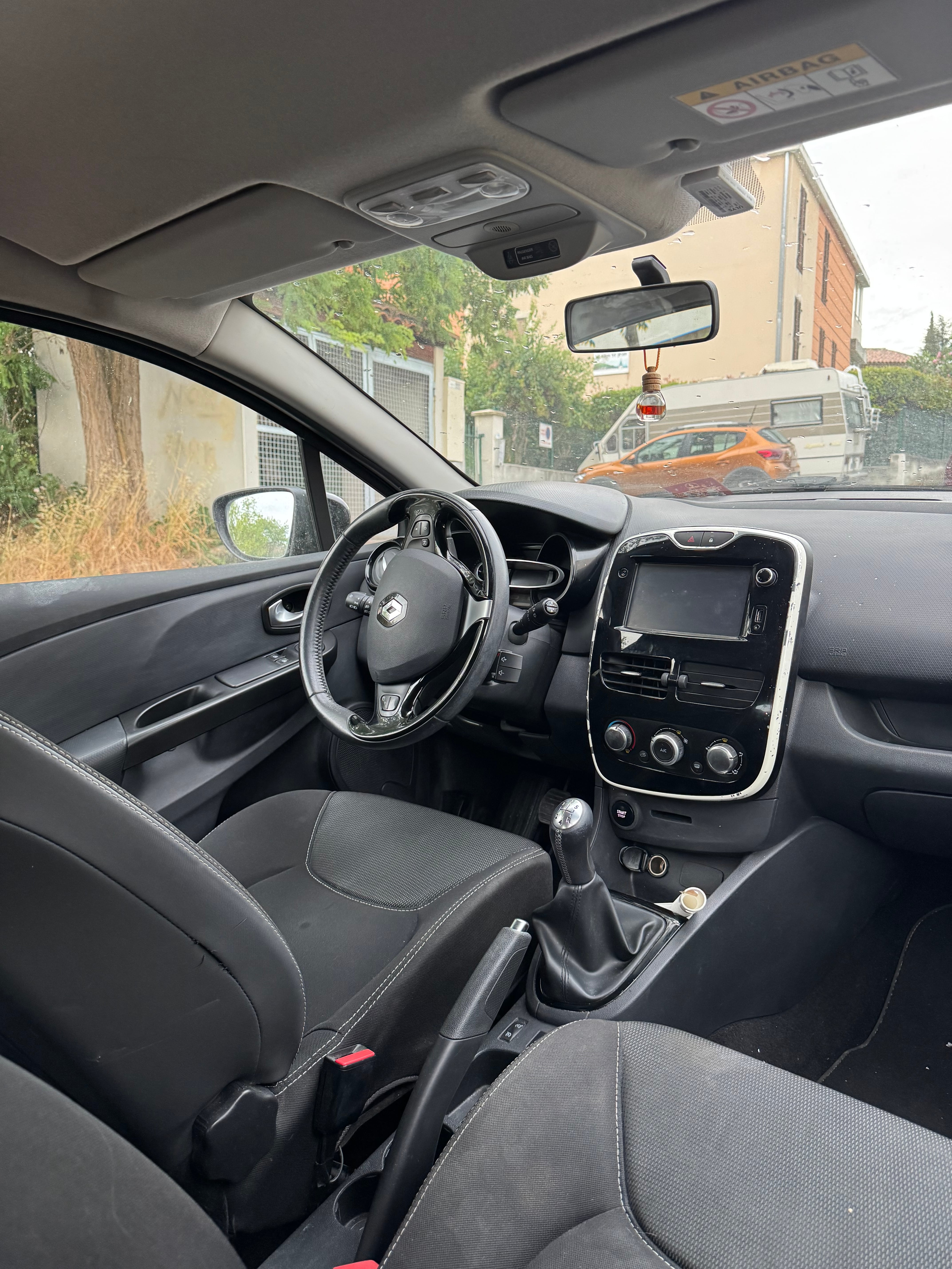 Renault Clio 1.2 l avec Port USB