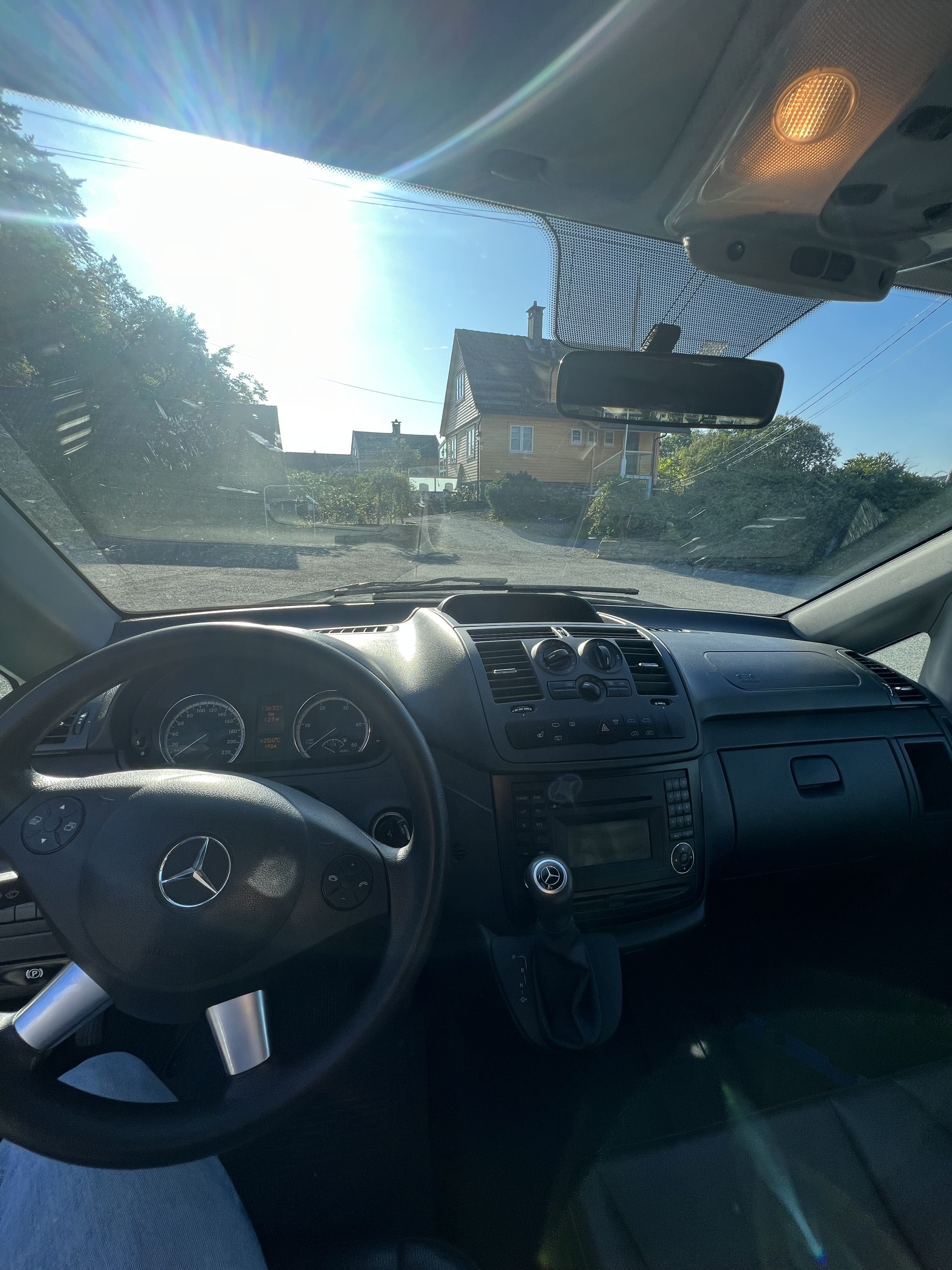 Mercedes-Benz Vito Automat med Lydinngang