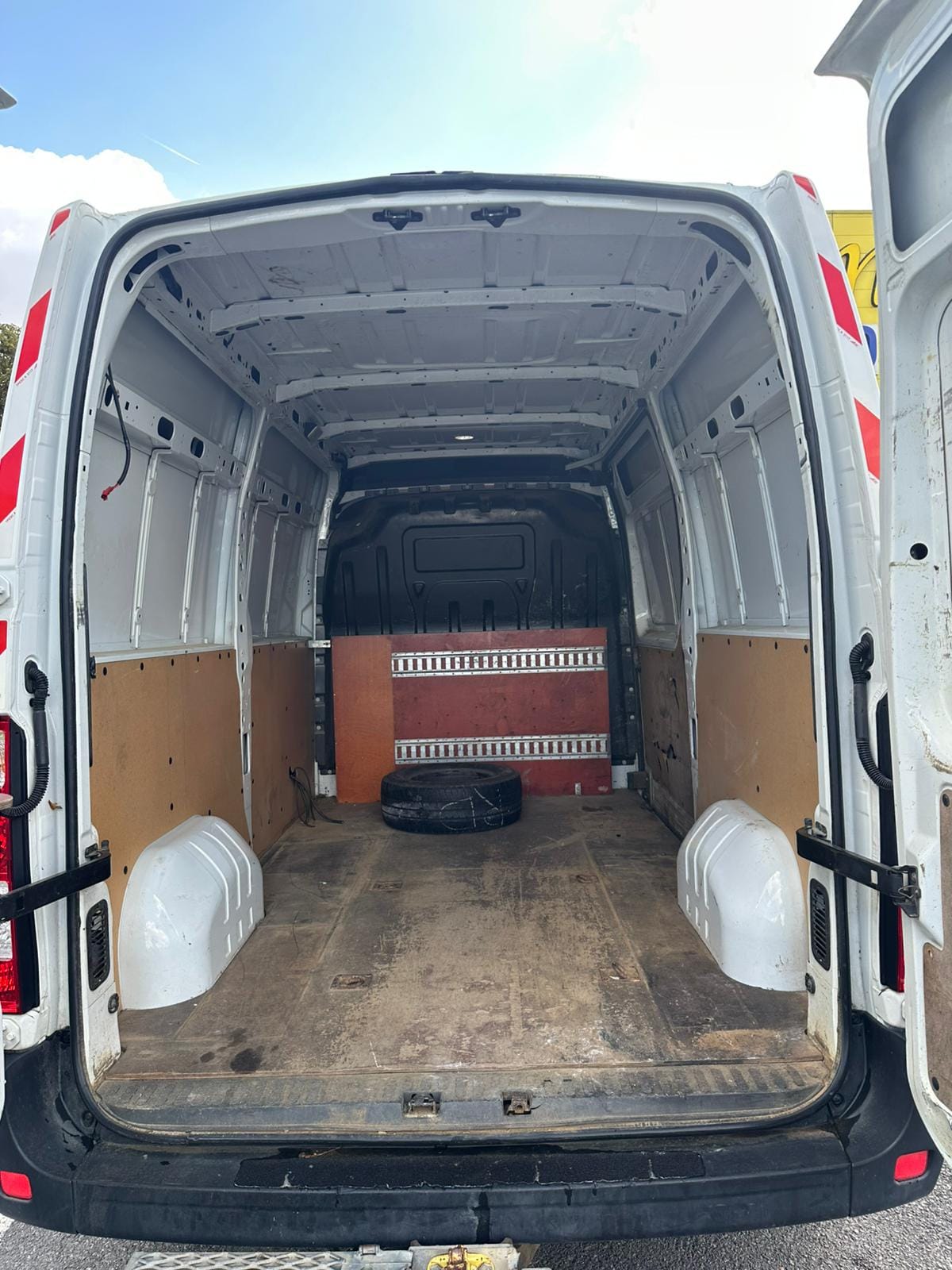 Renault Master 2.3L Diesel 130 ch avec Audio Bluetooth