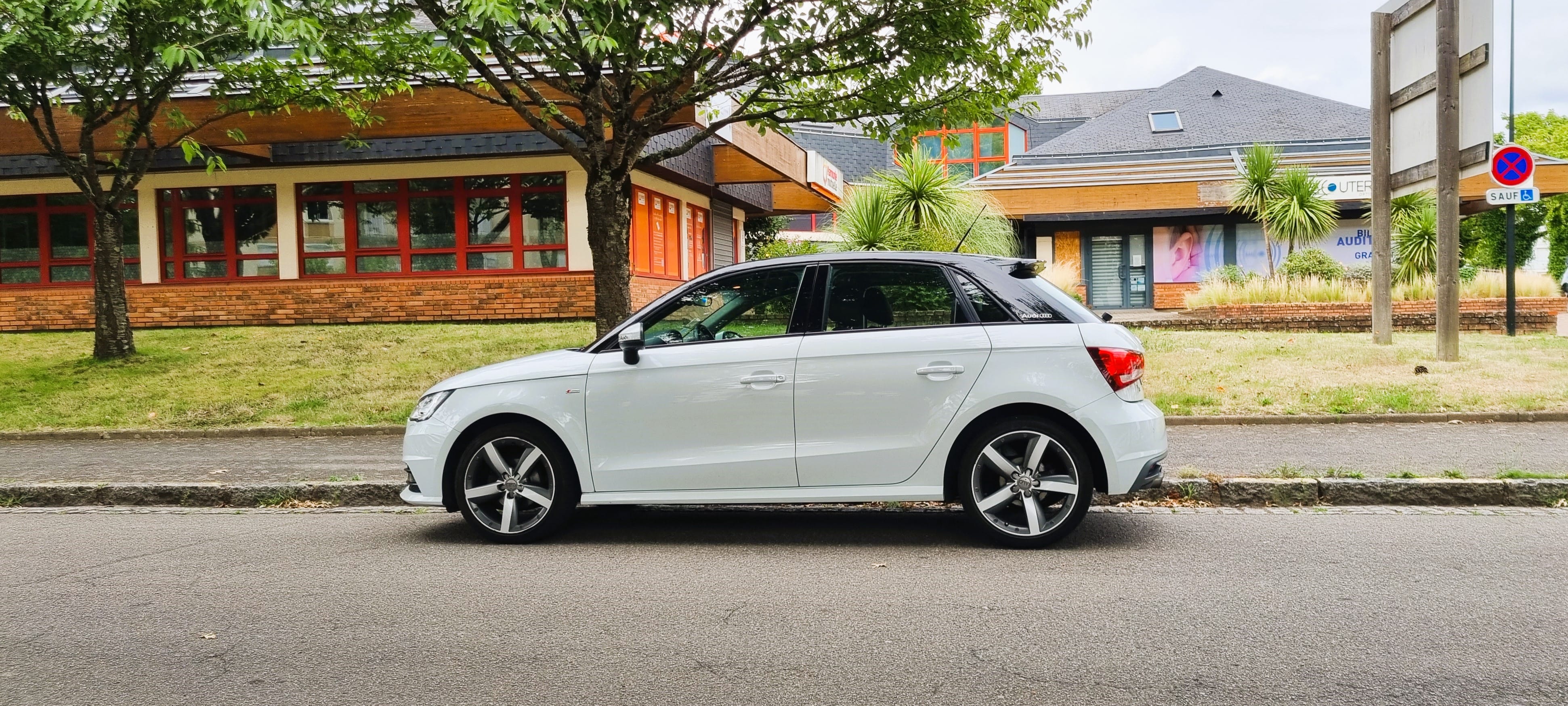 Audi A1 Sportback S line avec Climatisation