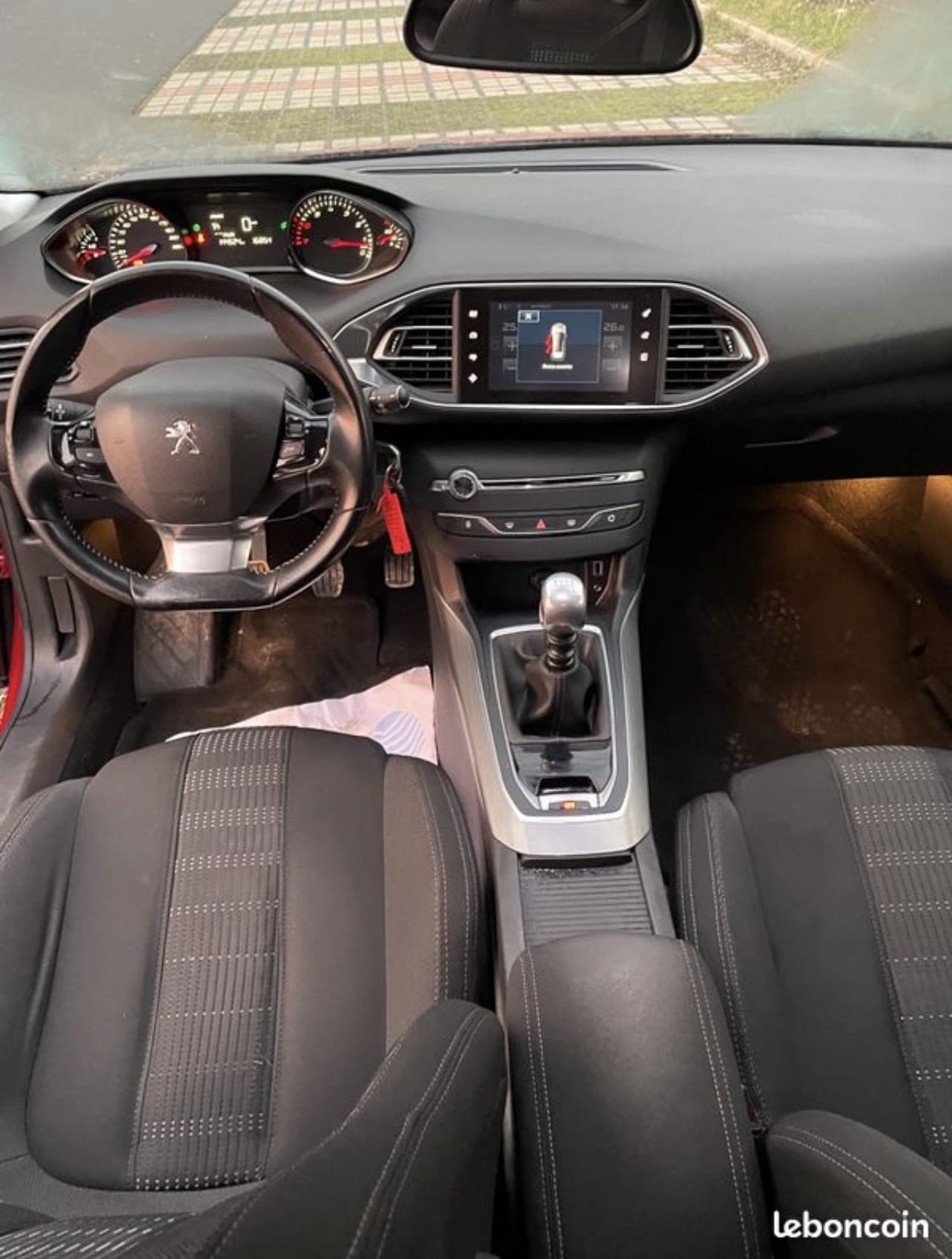 Peugeot 308 SW avec GPS