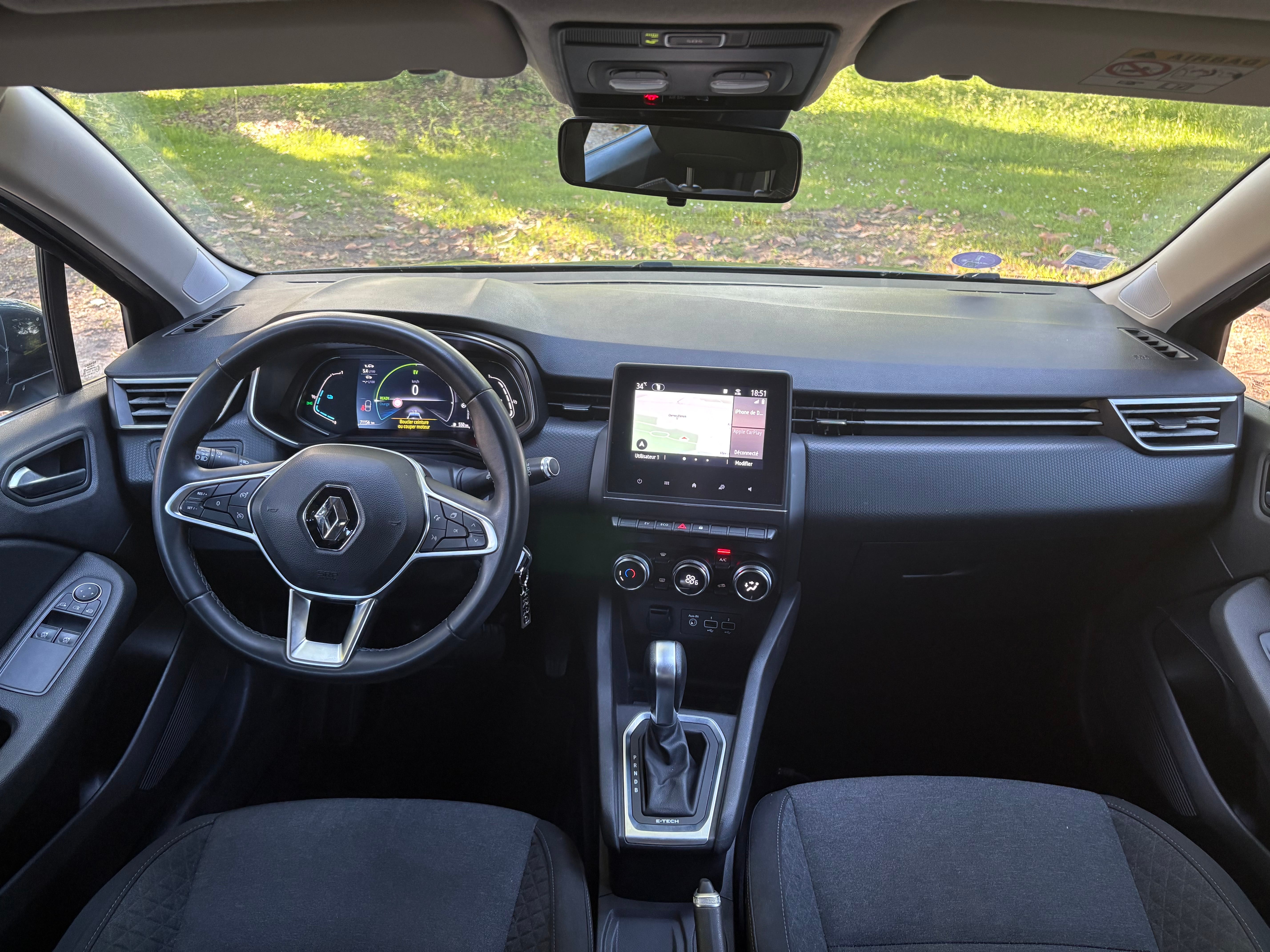 Renault Clio E-tech avec Caméra de recul