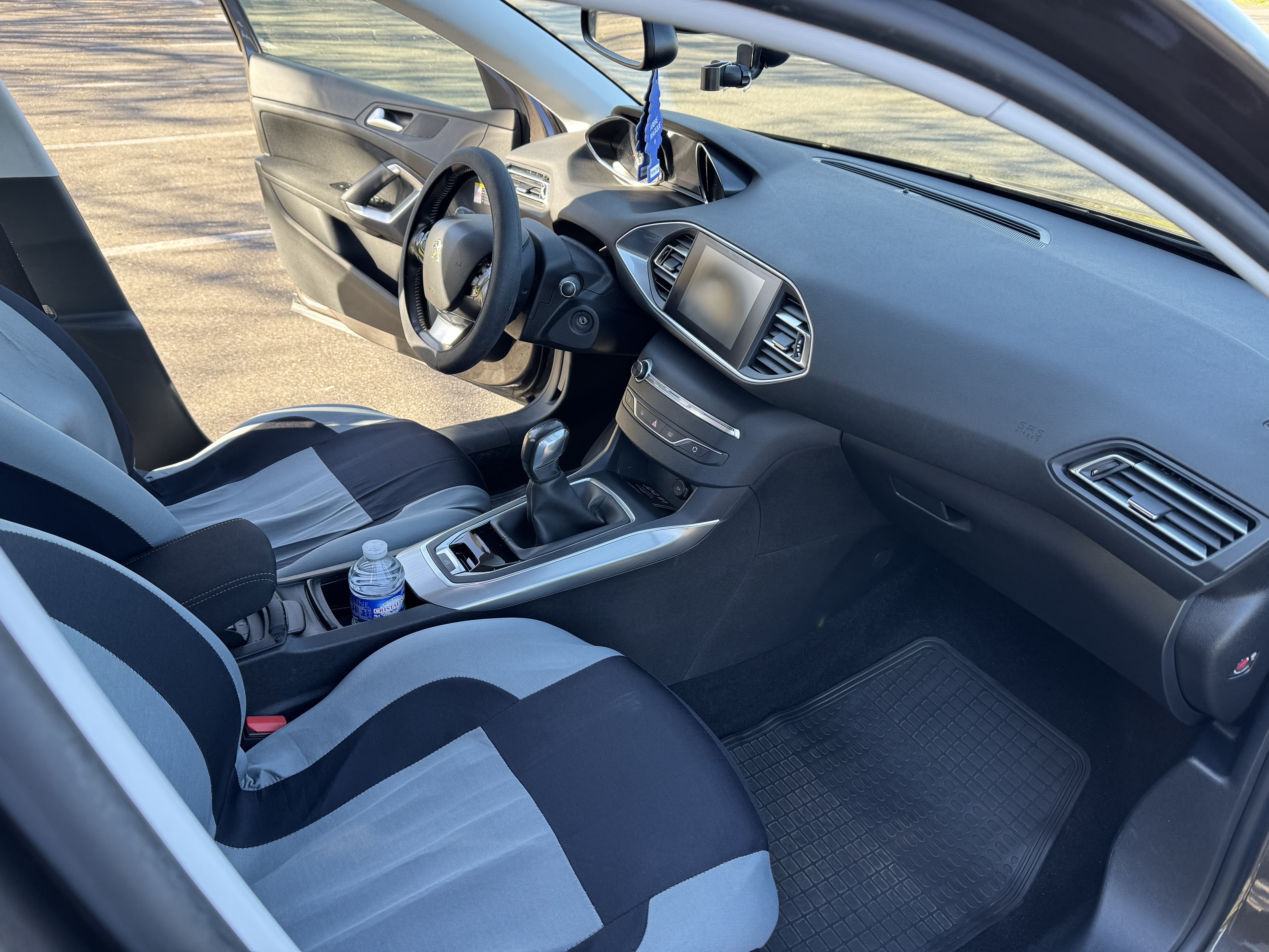 Peugeot 308 II 1.2 THP 110. avec Siège bébé