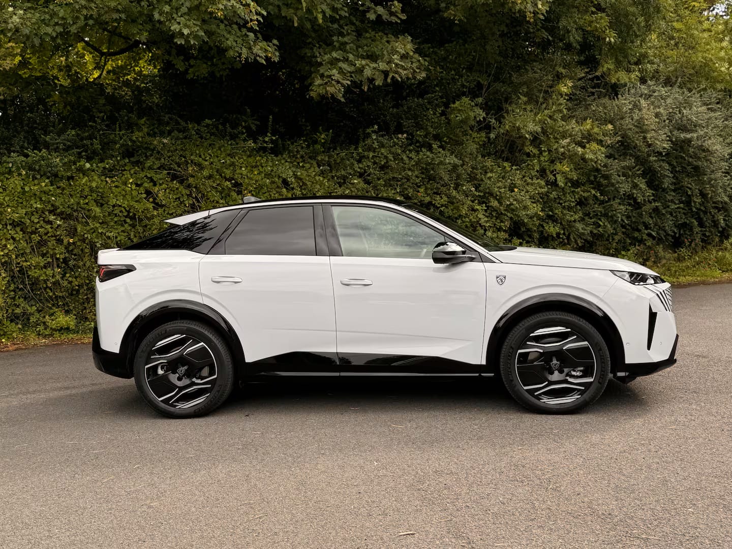 Peugeot E-3008 GT avec Climatisation