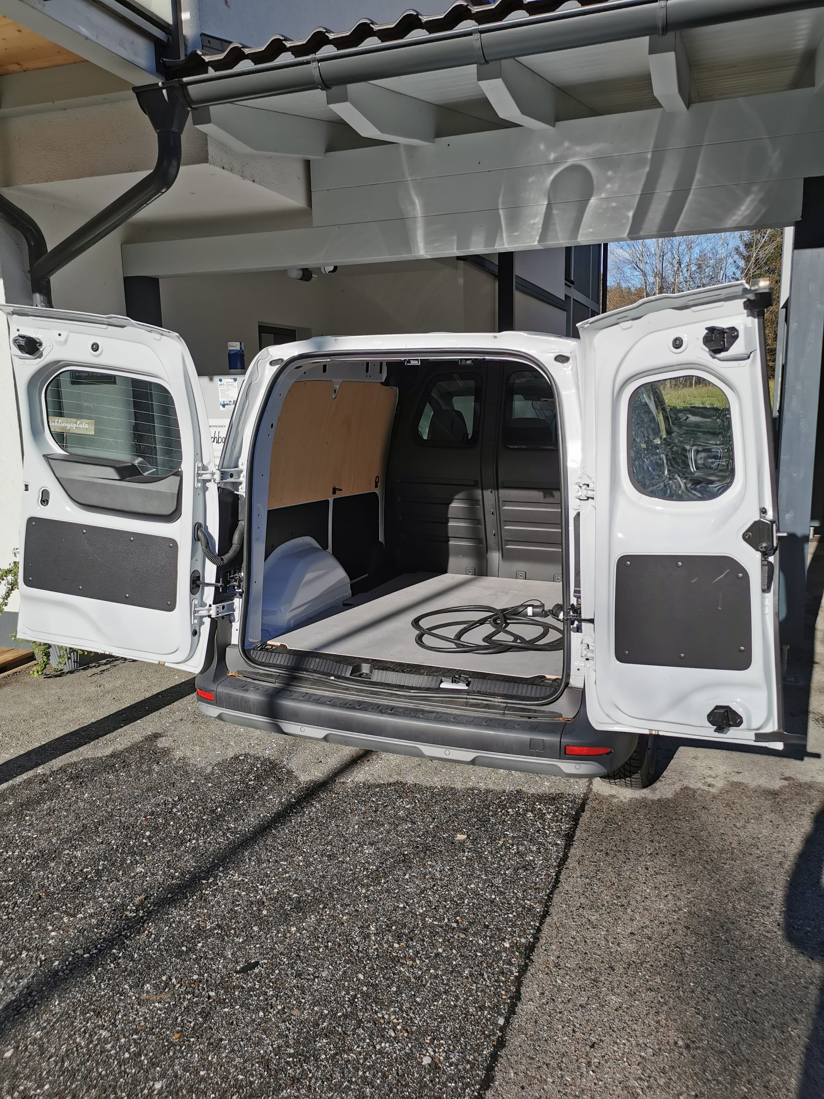 Renault Kangoo Kastenwagen mit Bluetooth-Audio