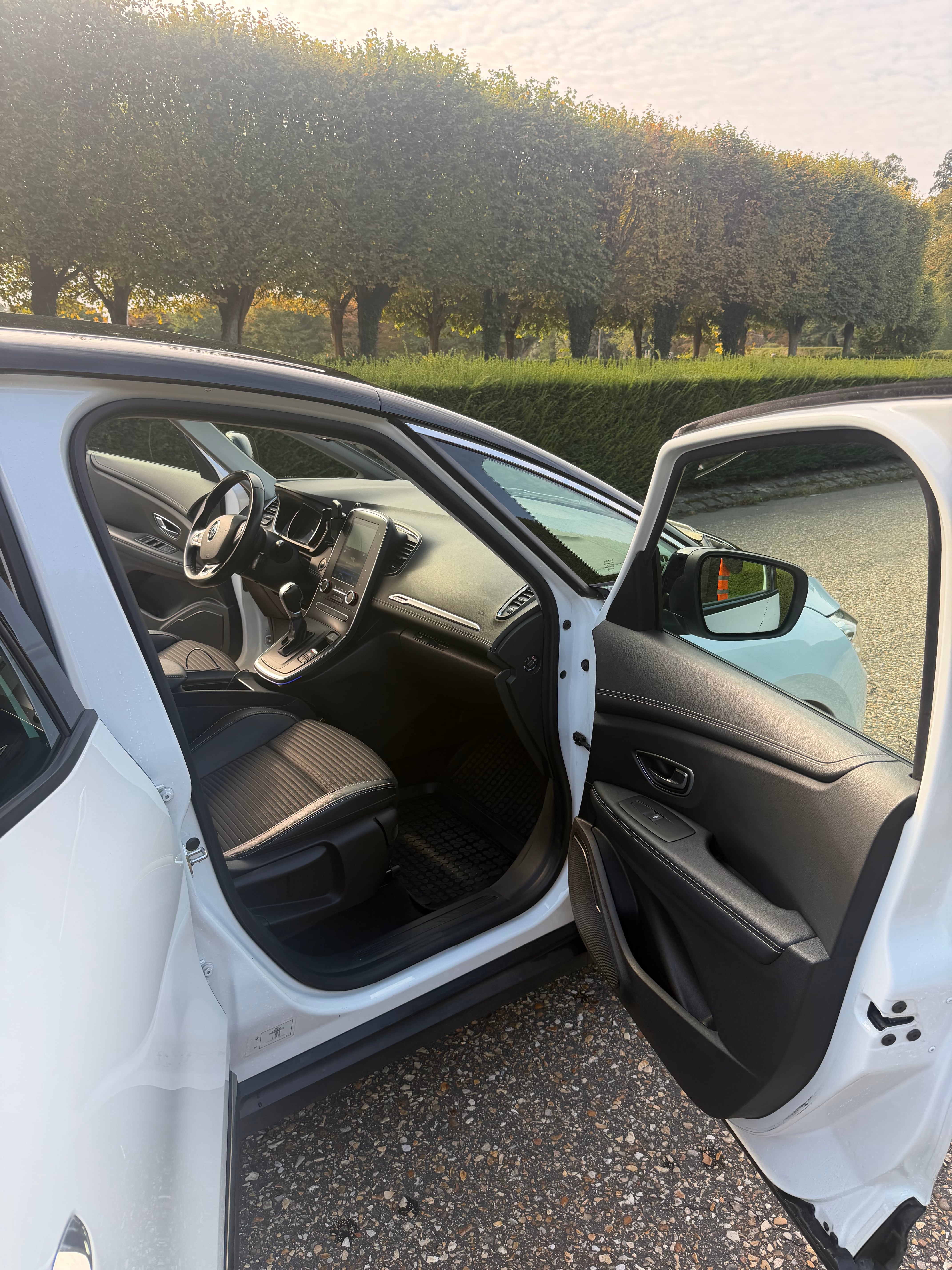 Renault Grand Scenic avec GPS