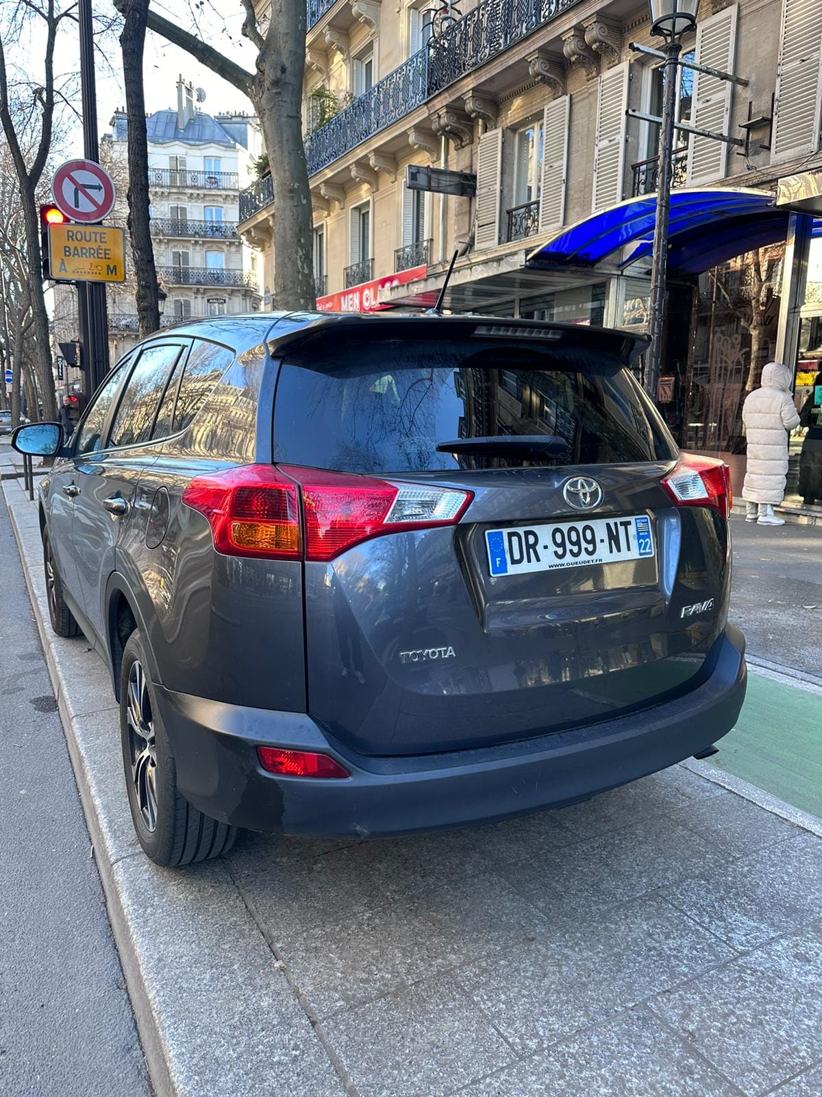 Toyota RAV4 2.0 D-4D avec GPS