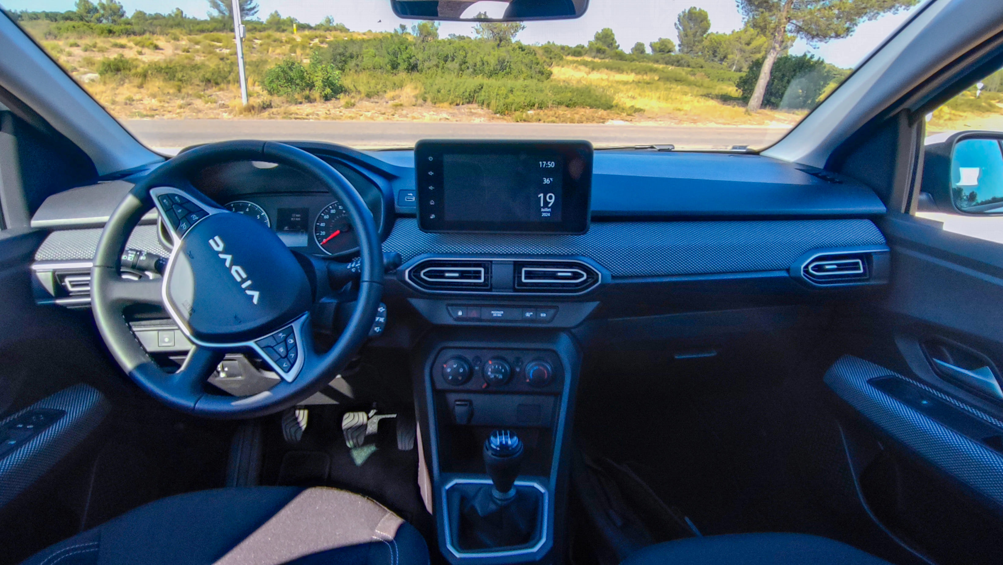 Dacia Sandero TCE 90 avec GPS