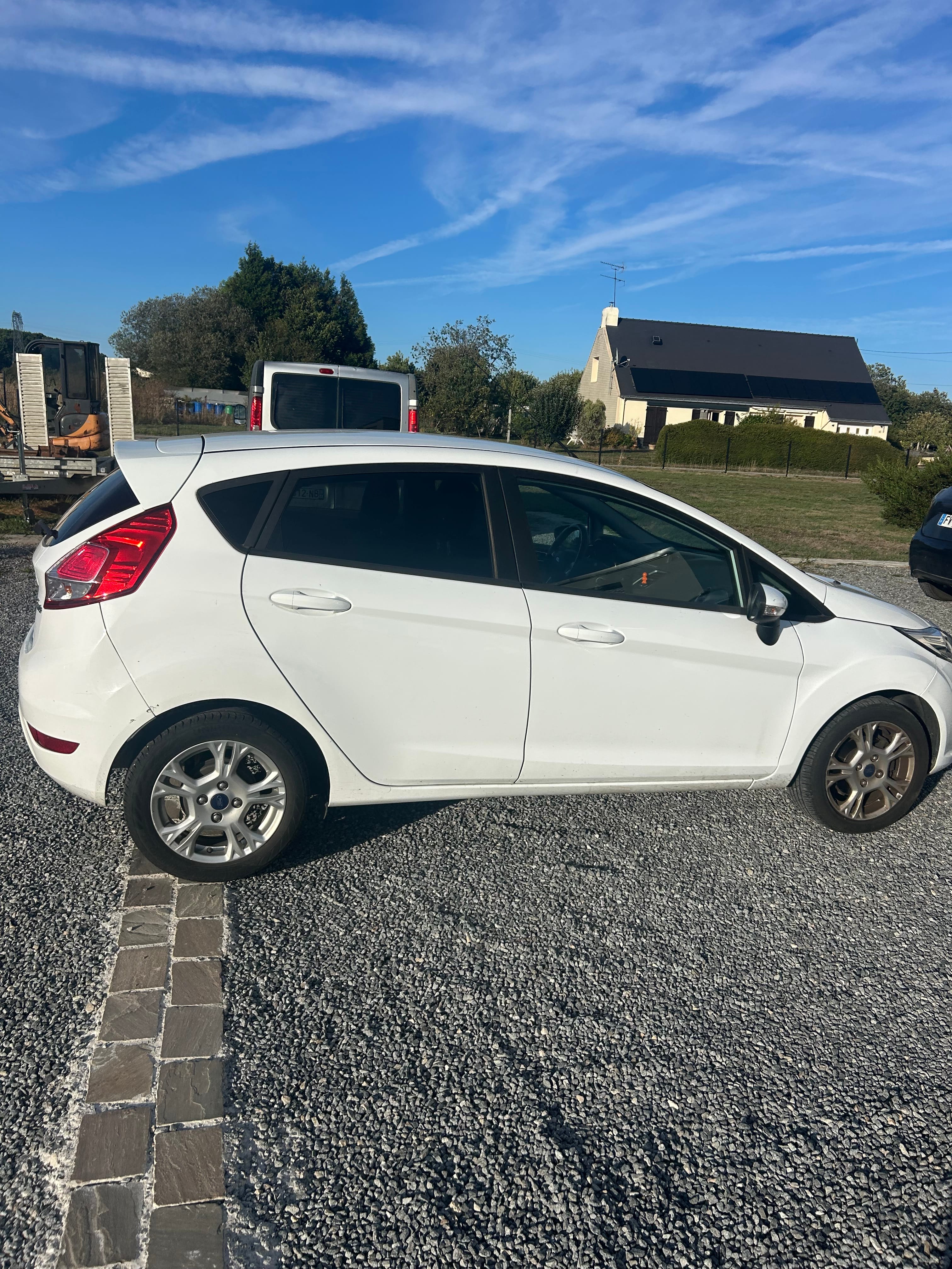 Ford Fiesta avec Climatisation