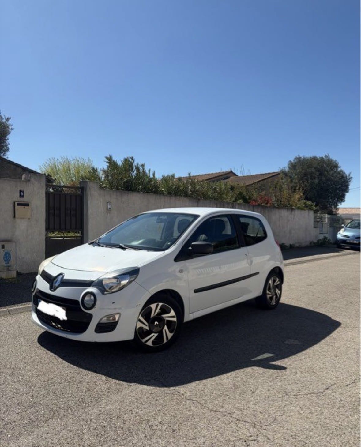 Renault Twingo II with Cruise control