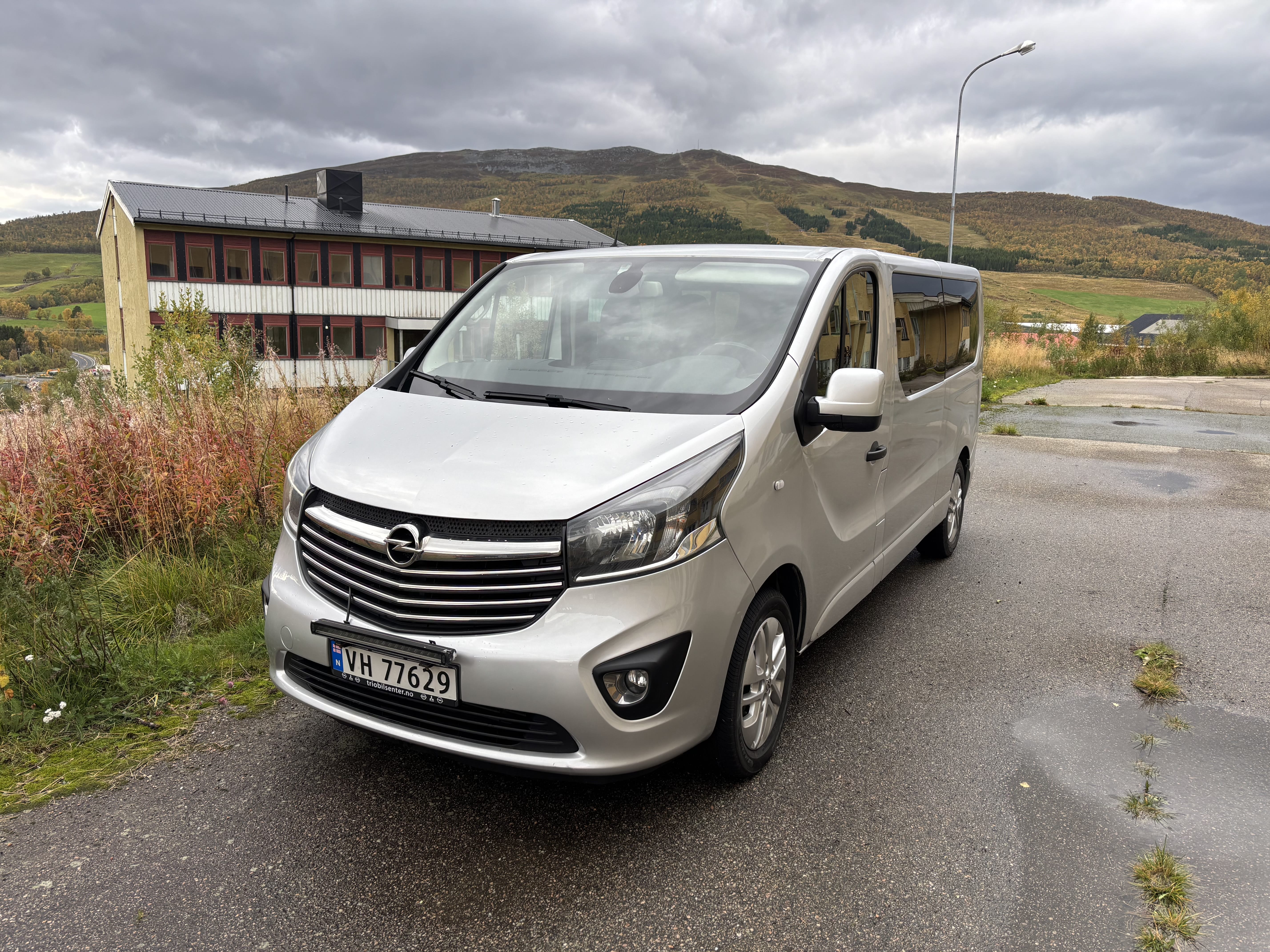 Opel Vivaro Minibuss, 2016, Diesel, 9 seter eller mer