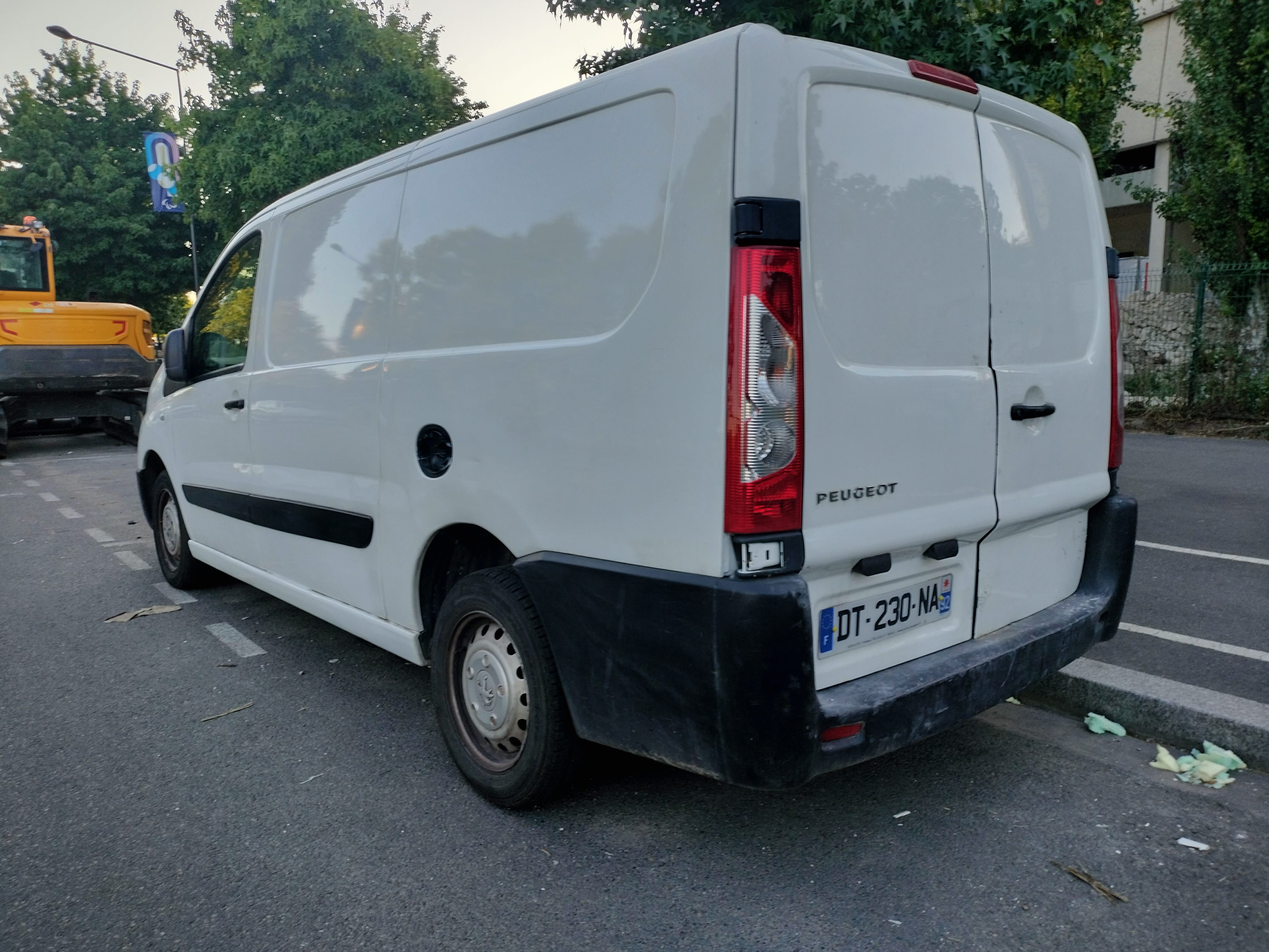 Peugeot Expert FGN L2H1 1.6 HDI 90cv avec Audio Bluetooth