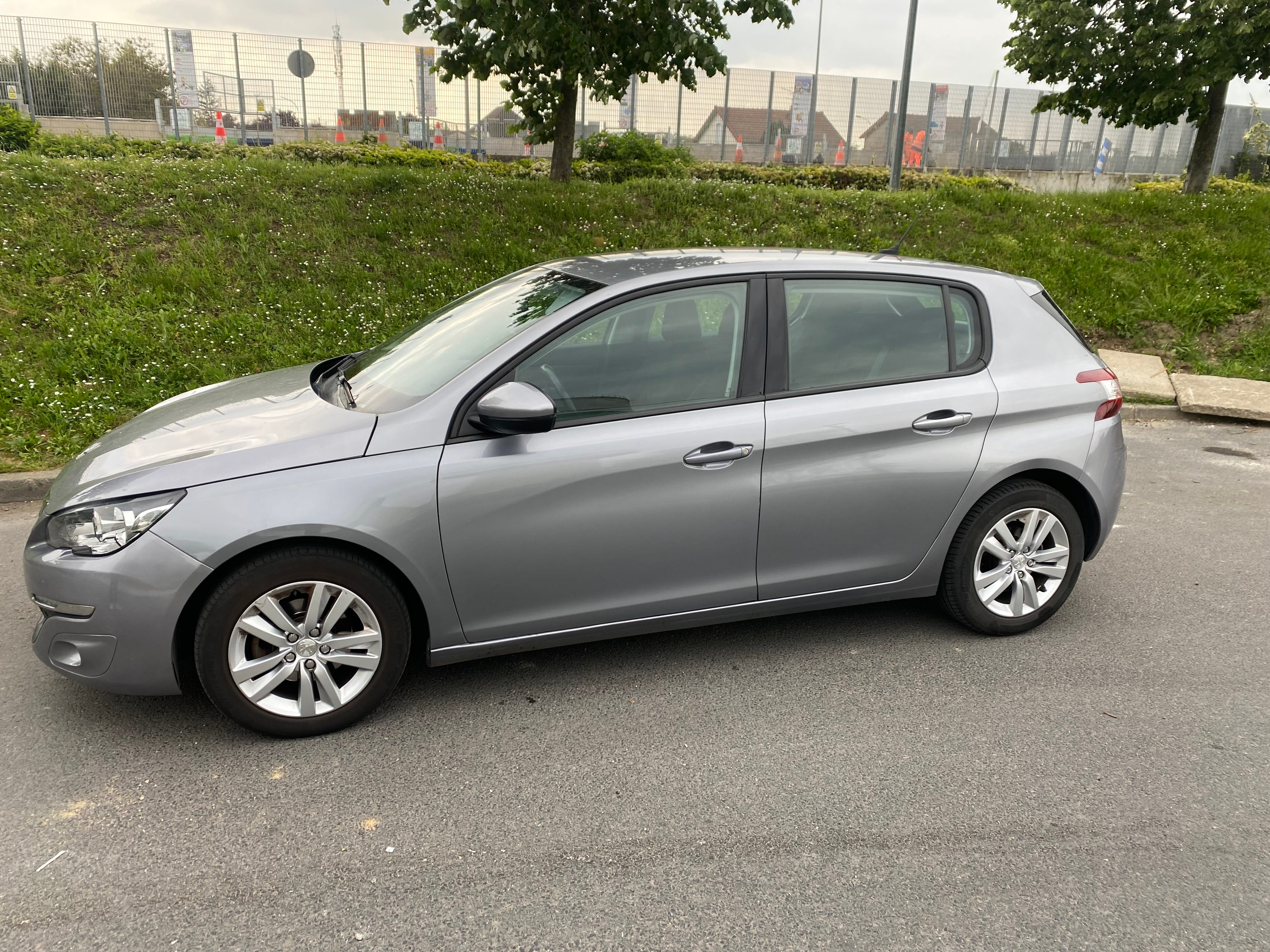 Peugeot 308 avec Climatisation
