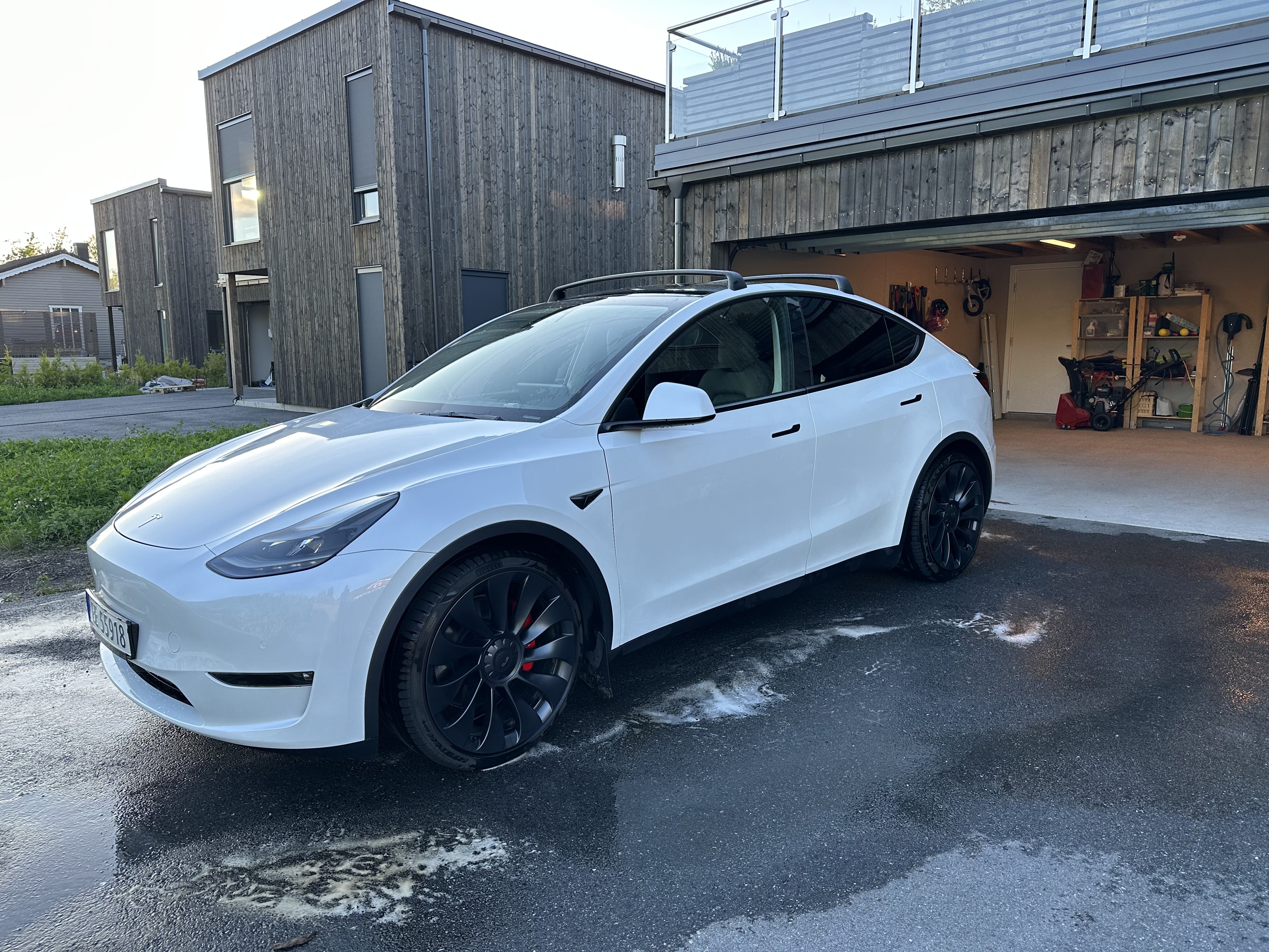 Tesla Model Y Performance, 2022, Elektrisk, automatisk