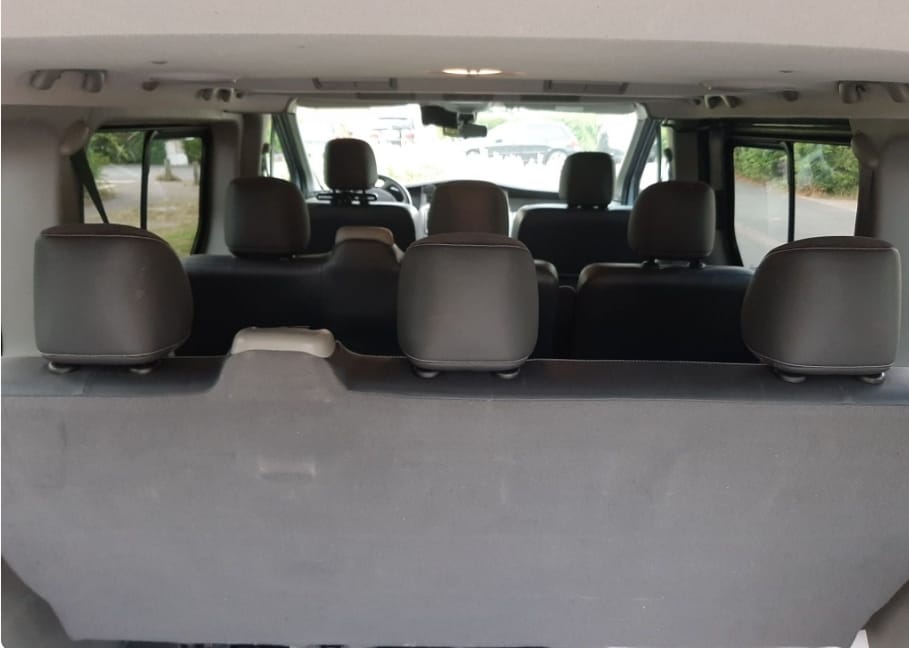 Renault Trafic Passenger 1.9 DCI with Air conditioning