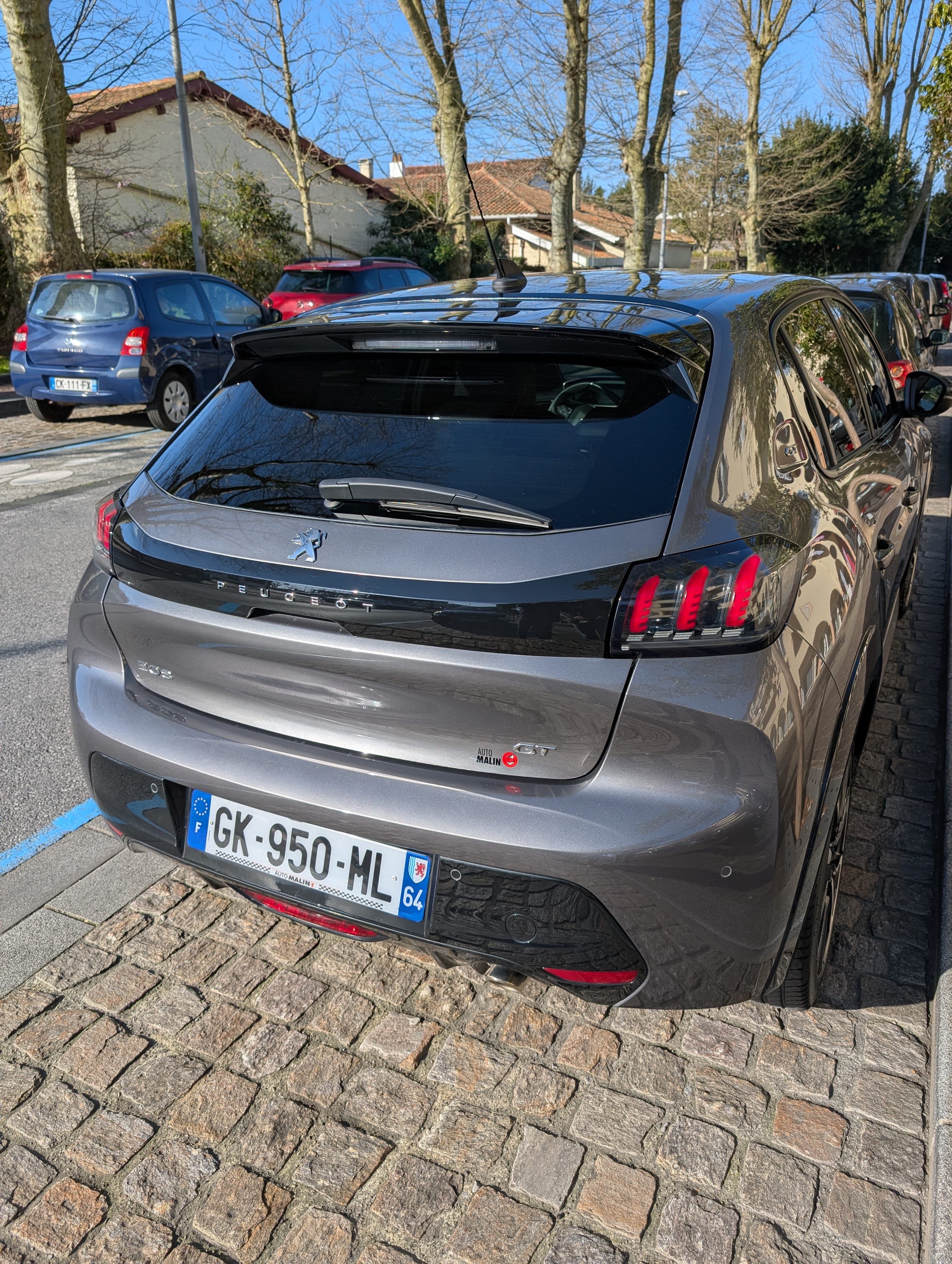 Peugeot 208 GT Line avec Climatisation