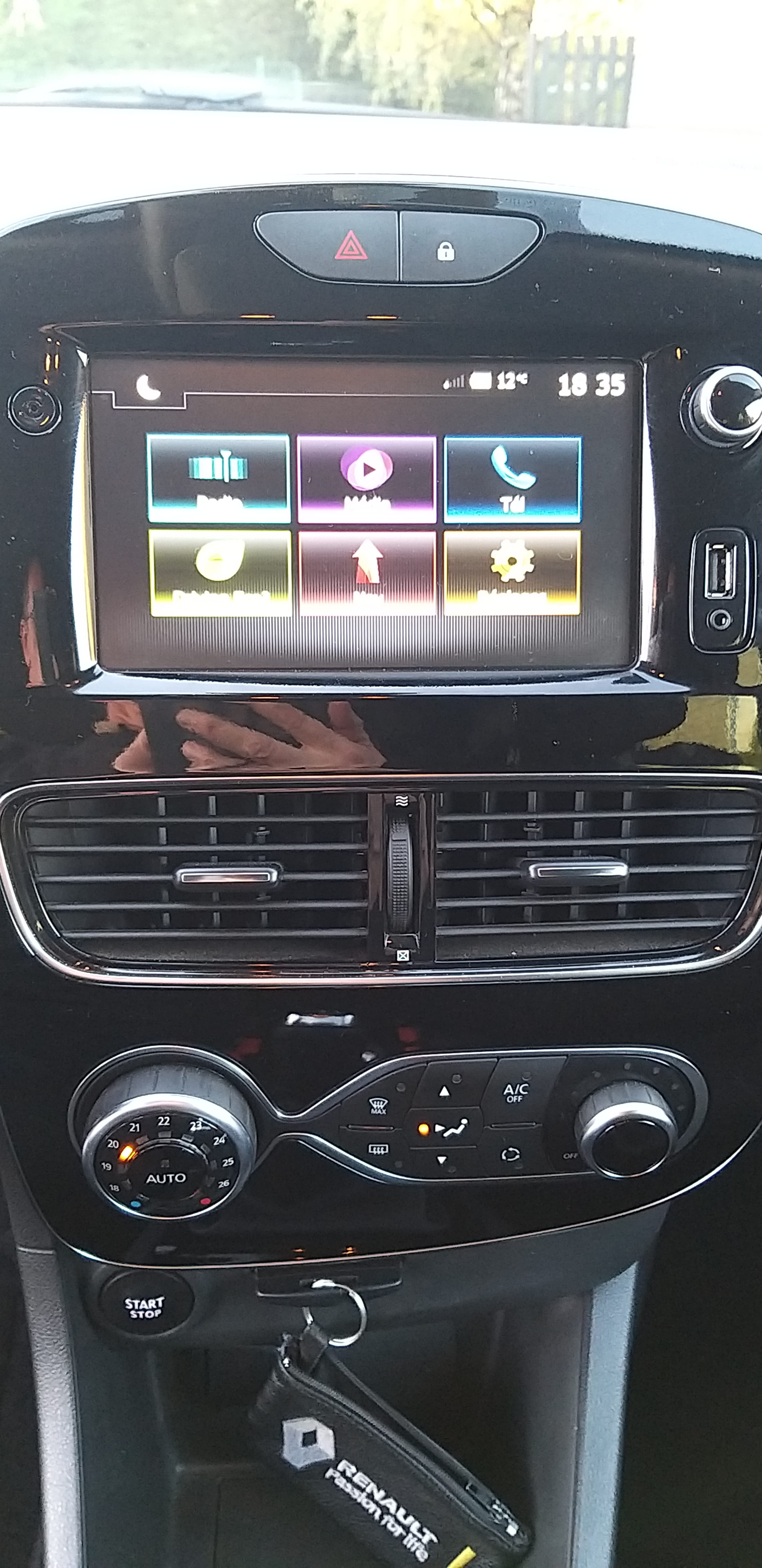 Renault Clio 1.0 essence E10