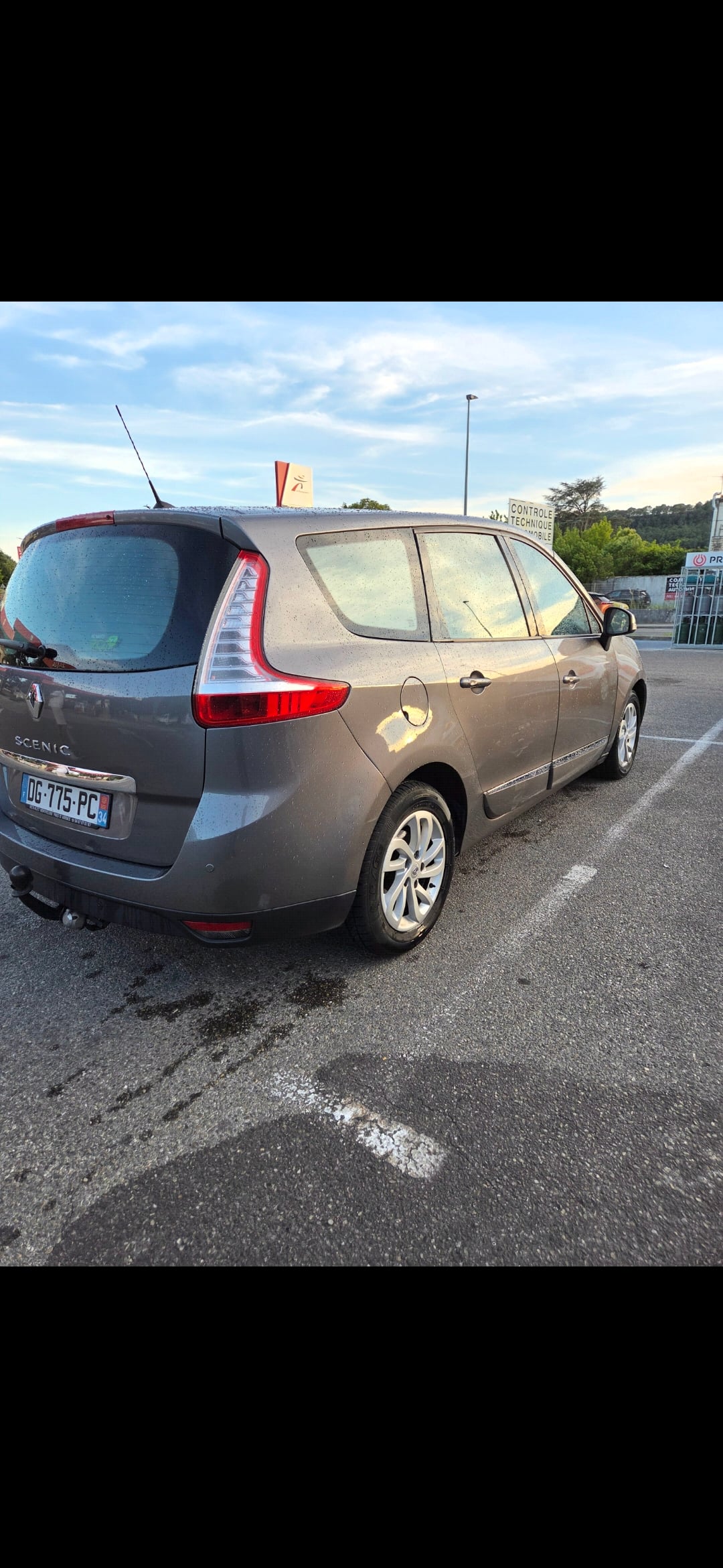 Renault Scenic with Air conditioning