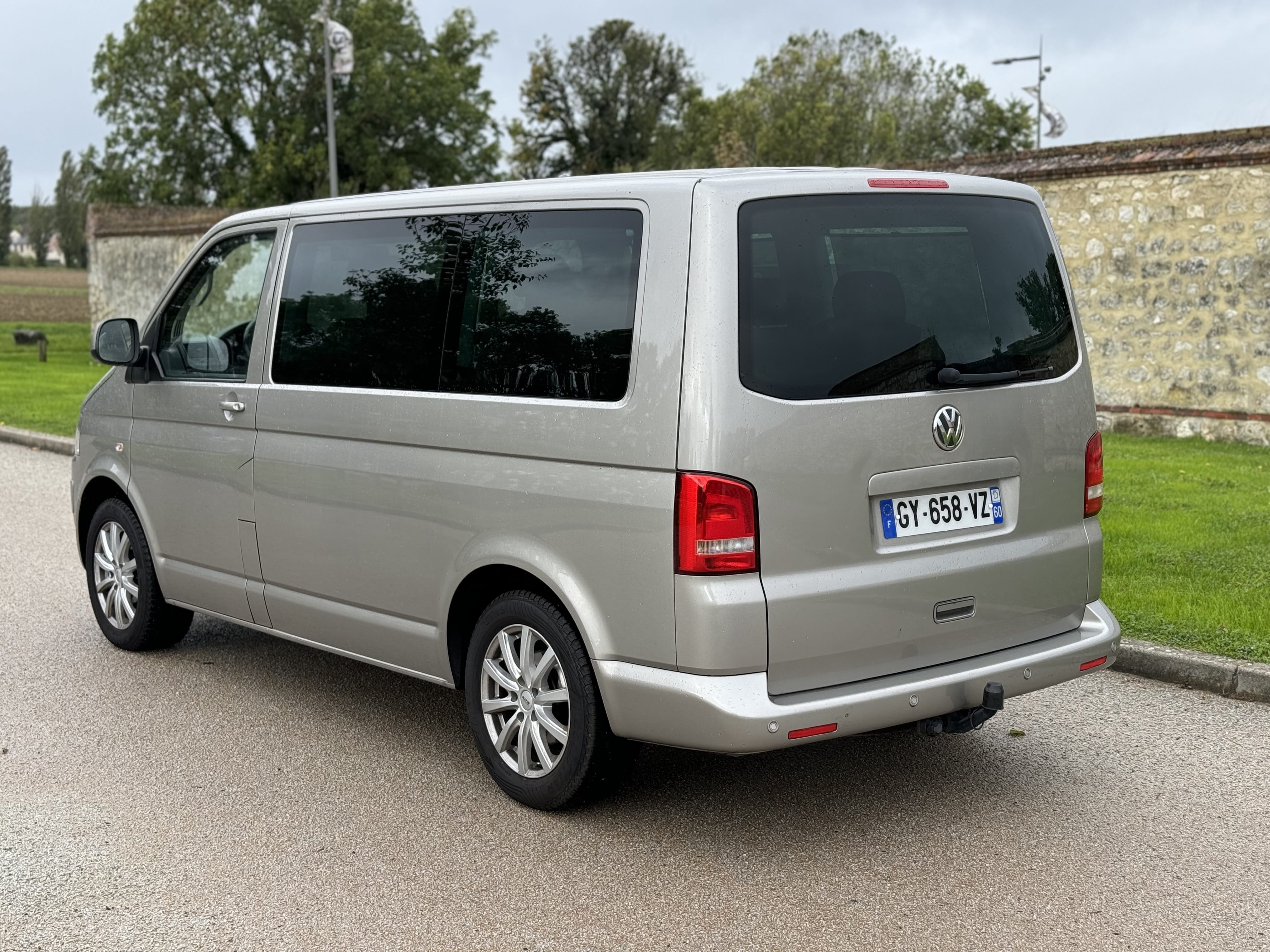 Volkswagen Multivan avec GPS