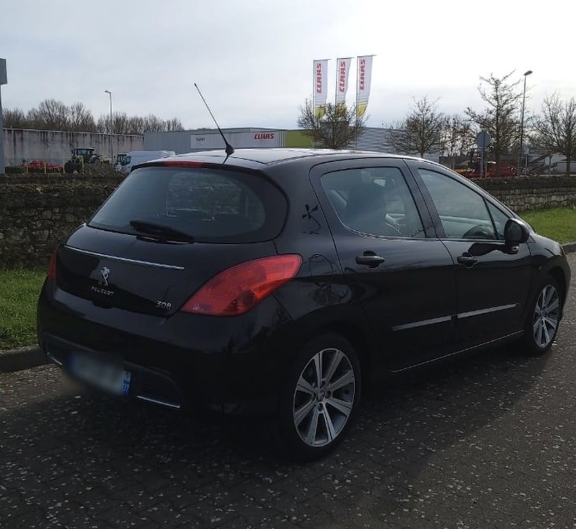 Peugeot 308 avec GPS