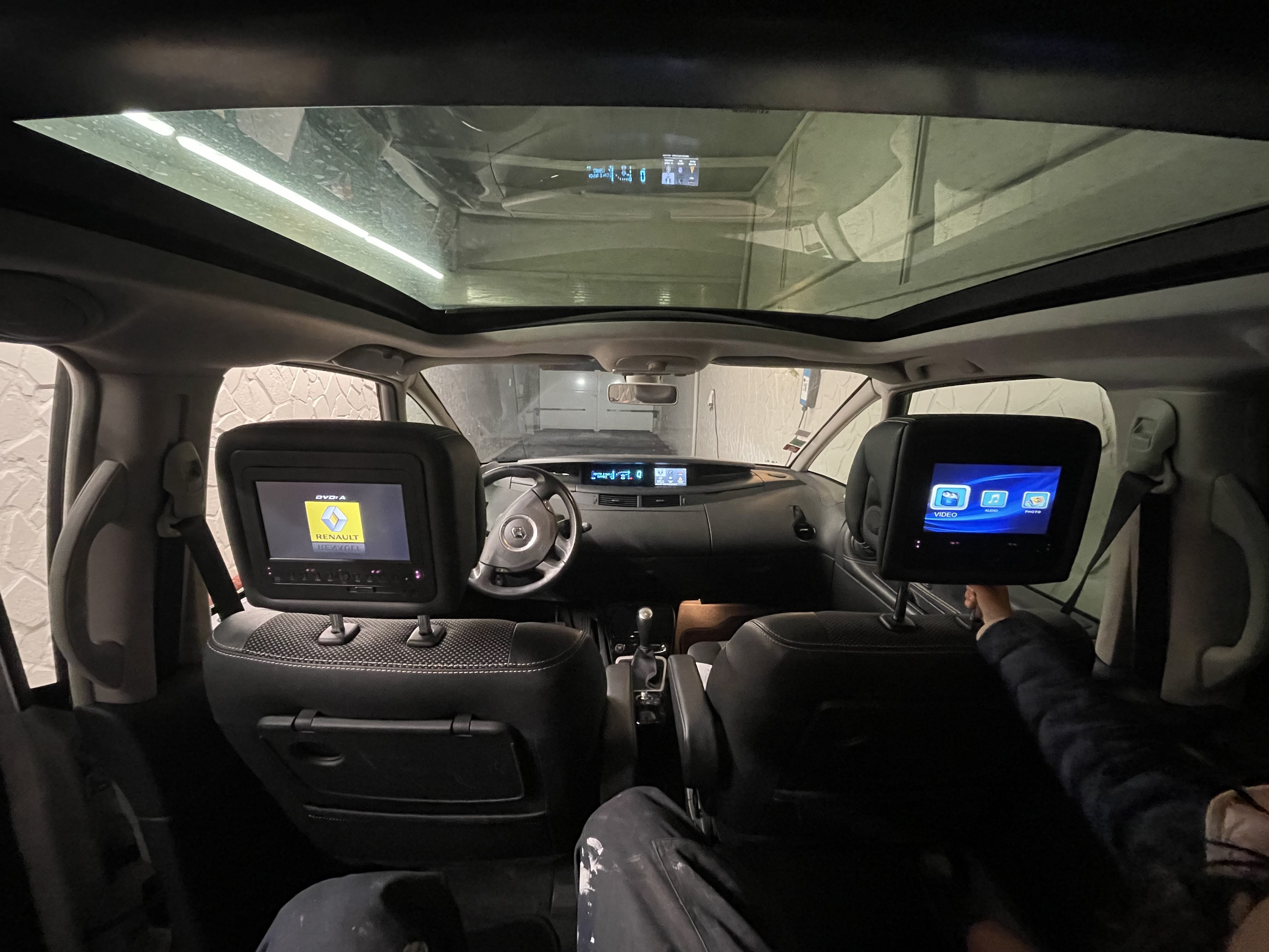 Renault Espace Initiale 2.0 dci 175cv avec GPS