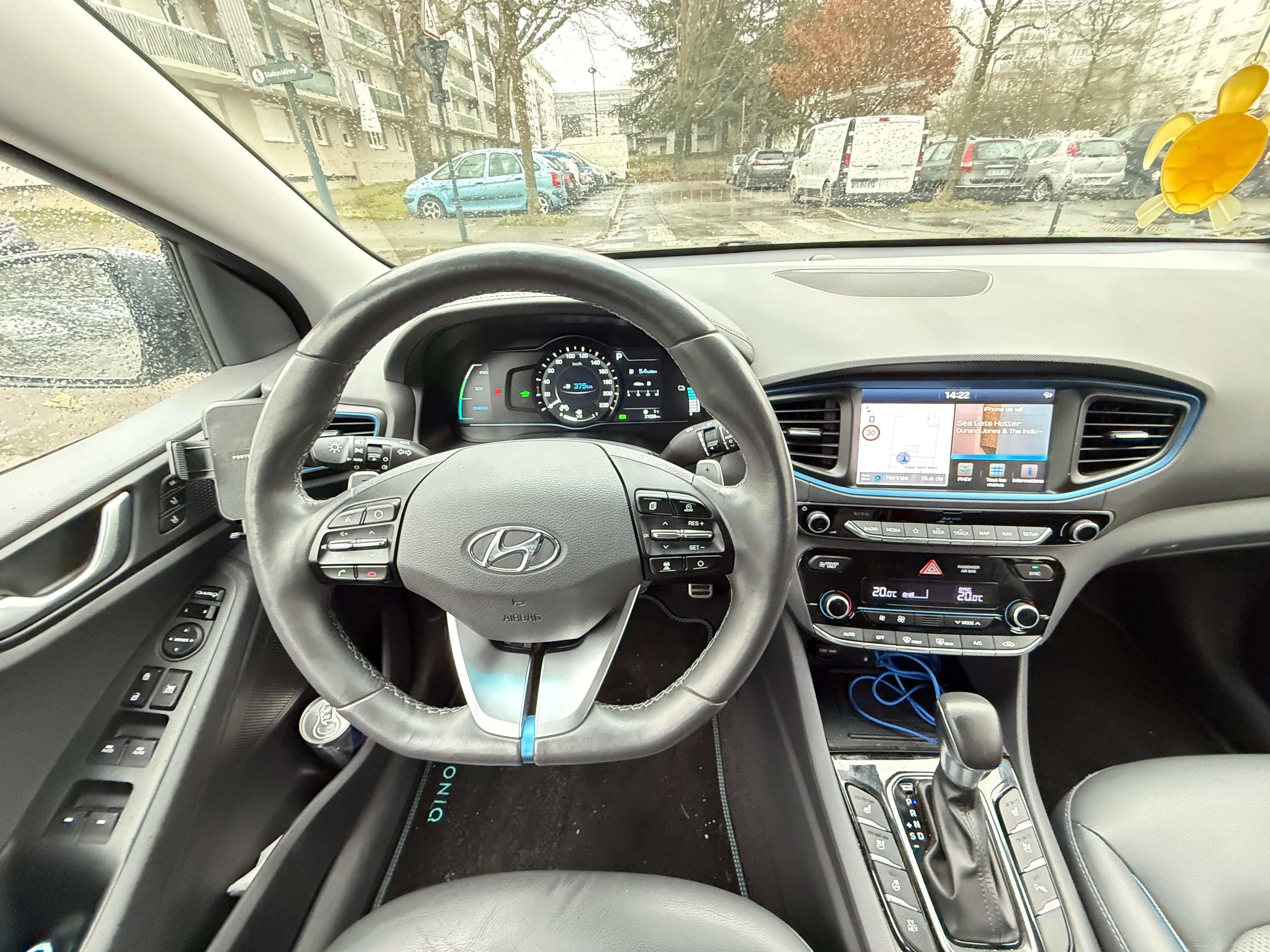 Hyundai Ioniq with Audio / iPod input