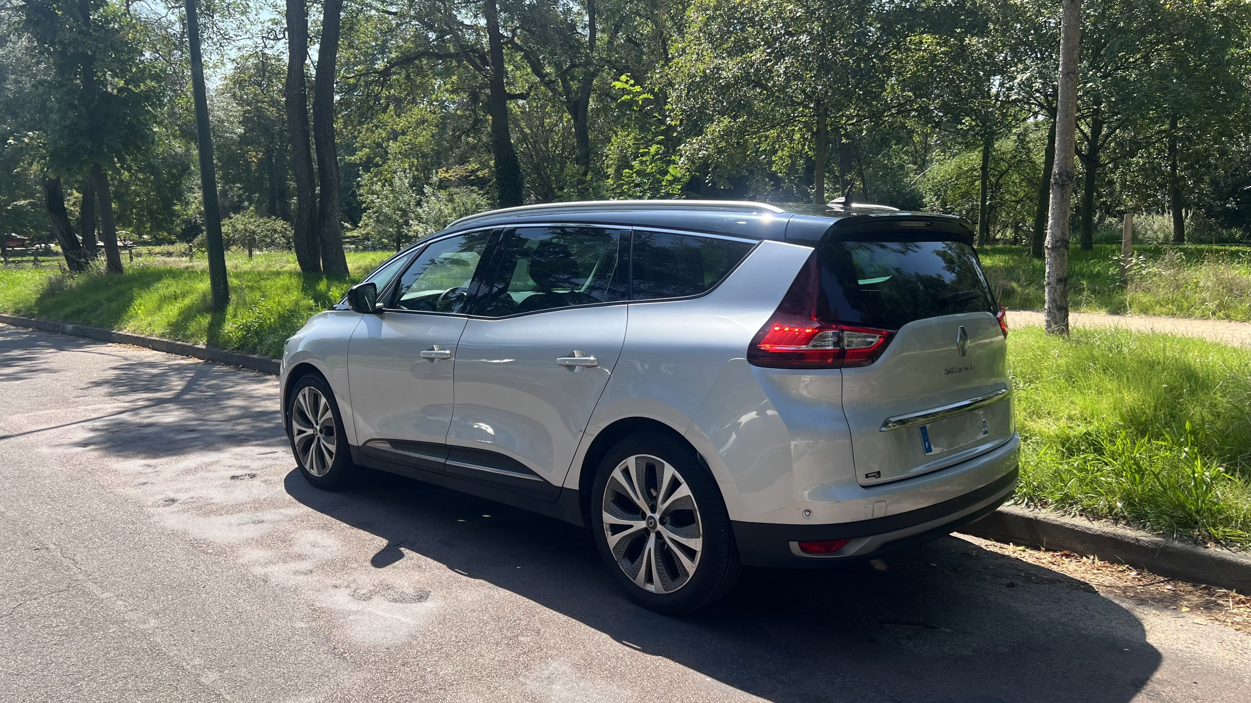 Renault Grand Scenic 140 Intens EDC7 avec Caméra de recul