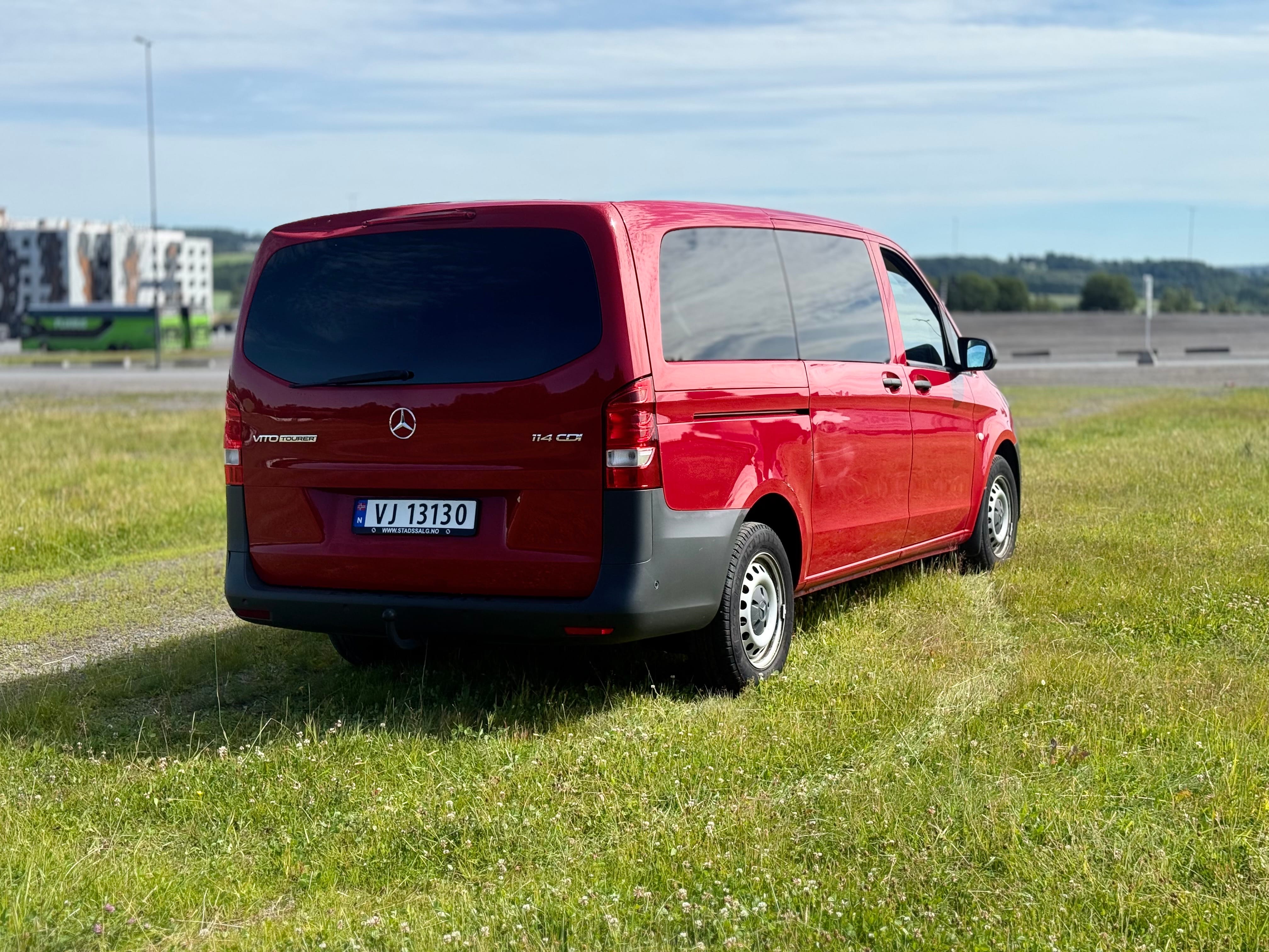 Mercedes-Benz Vito Tourer 8 seter Automat gir med Ryggekamera
