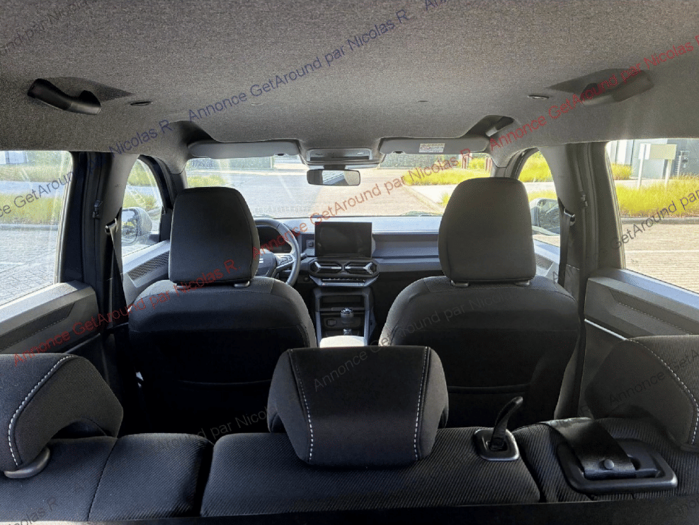 Dacia Bigster met Autostoel baby
